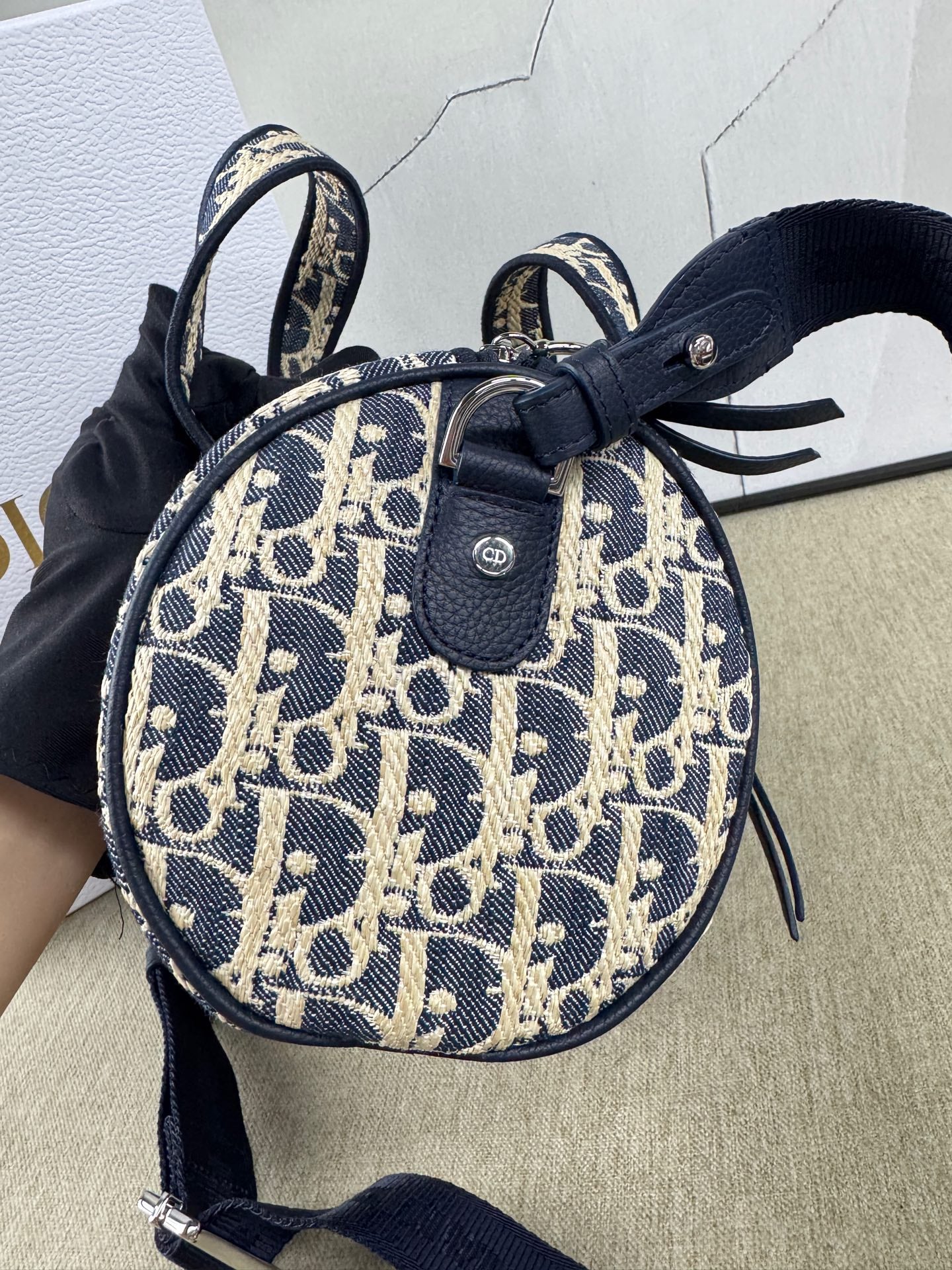 Dior - Dior Oblique Denim Cylinder Bag - Denim with leather trim and embroidery - Blue - (mini)