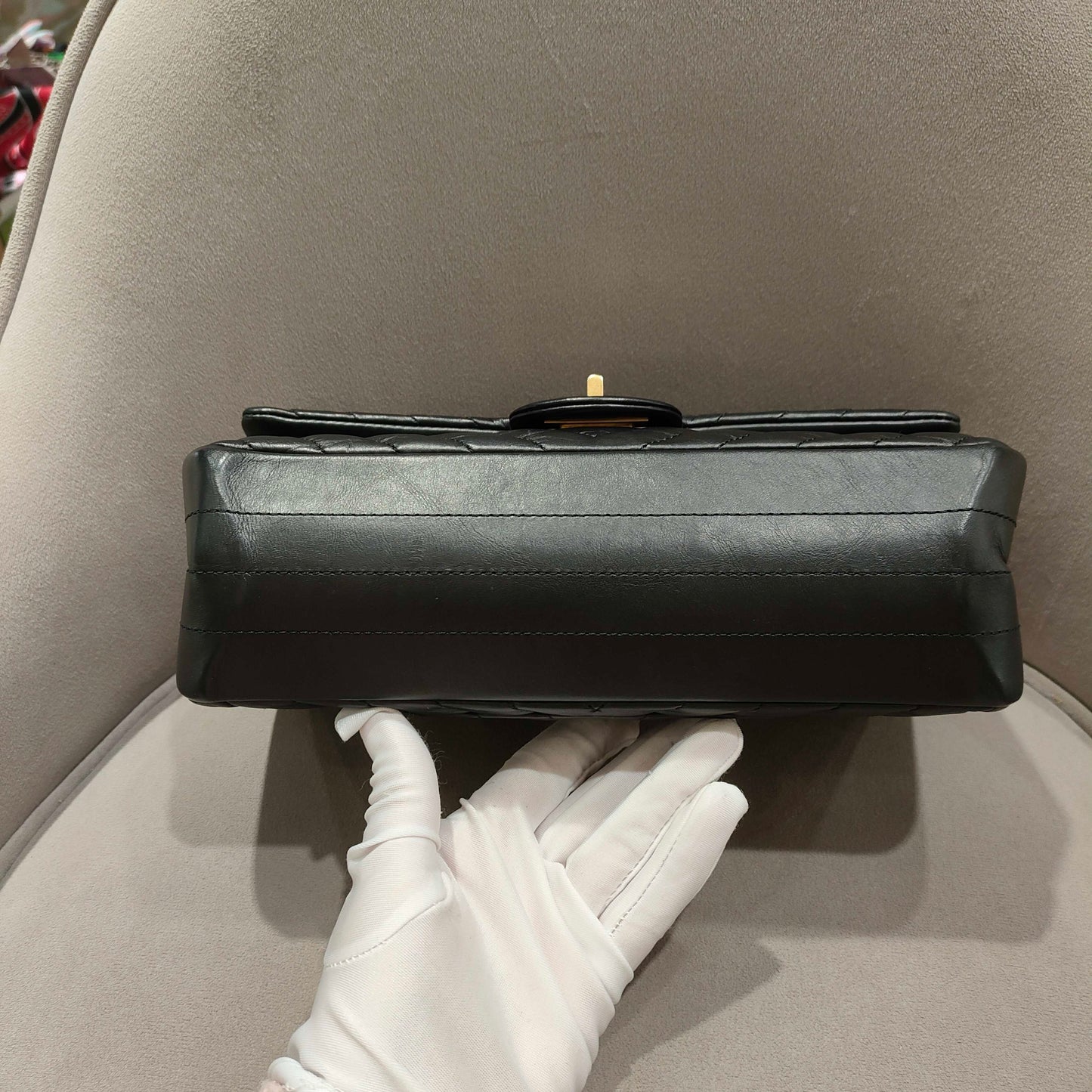 Chanel - 2.55 Reissue Small Flap Bag - Calfskin leather - Black - (Small)