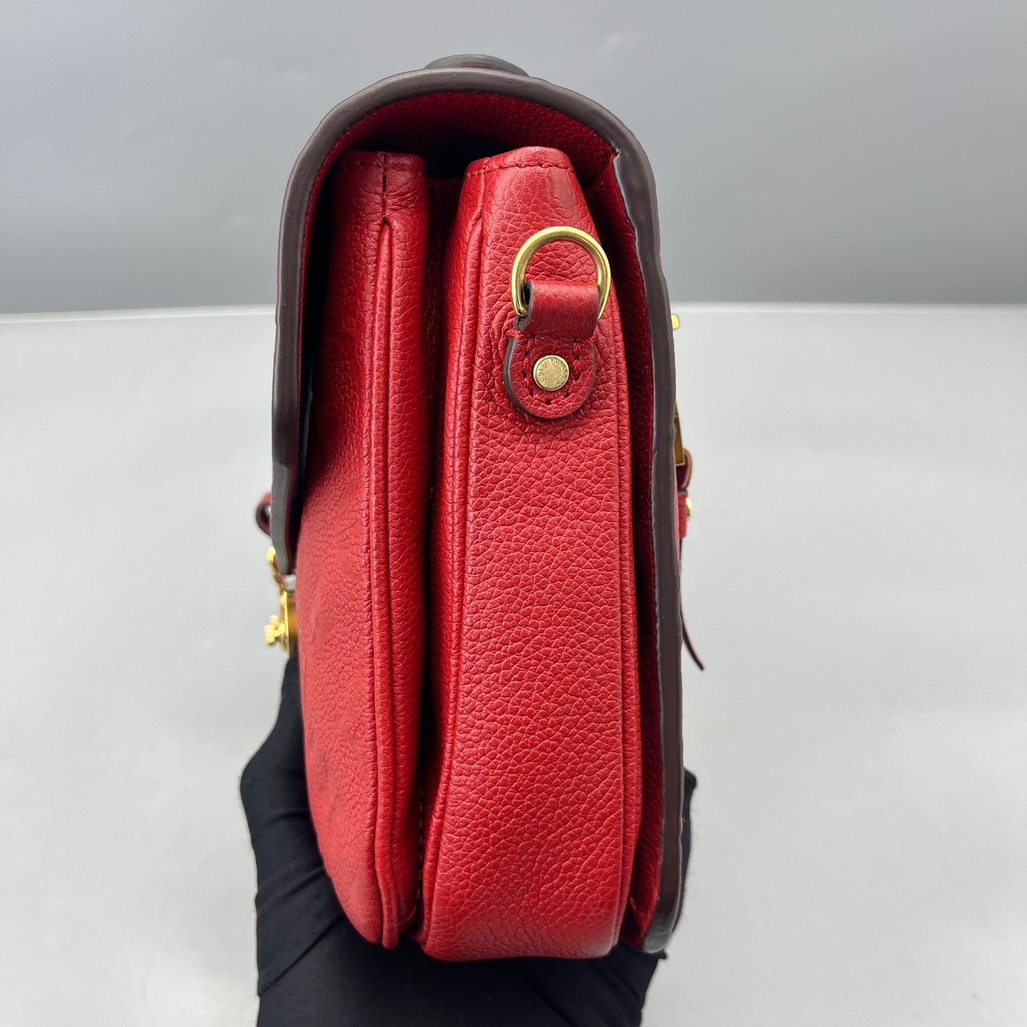 Louis Vuitton - Pochette Métis - Monogram Empreinte leather - Red - (medium)