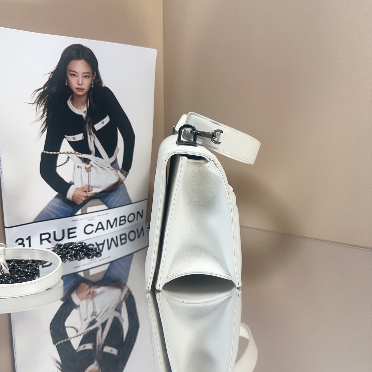 Dior - Montaigne 30 - Leather - White with Black Hardware - (medium)