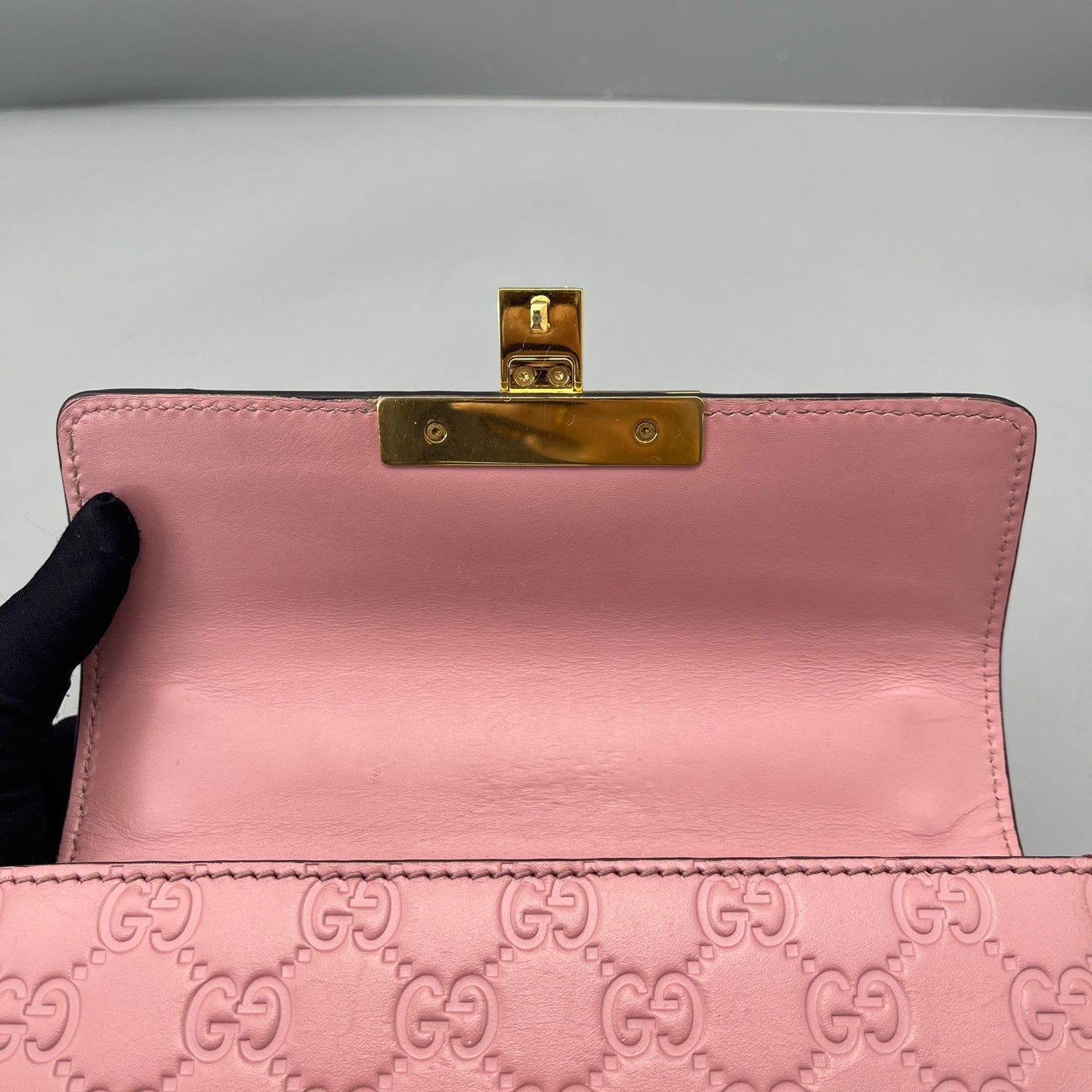 Gucci - Padlock Shoulder Bag - Leather - Pink - (mini)