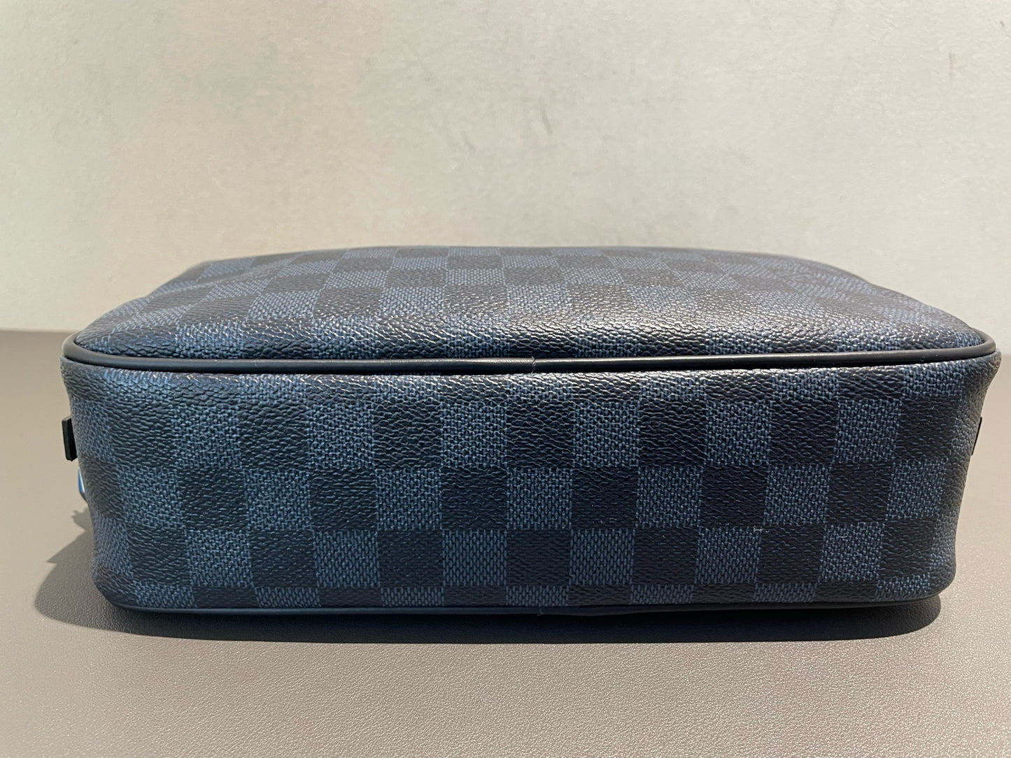Louis Vuitton - America's Cup Regatta Limited Edition Toiletry Pouch - Damier Graphite coated canvas - Black - (small)