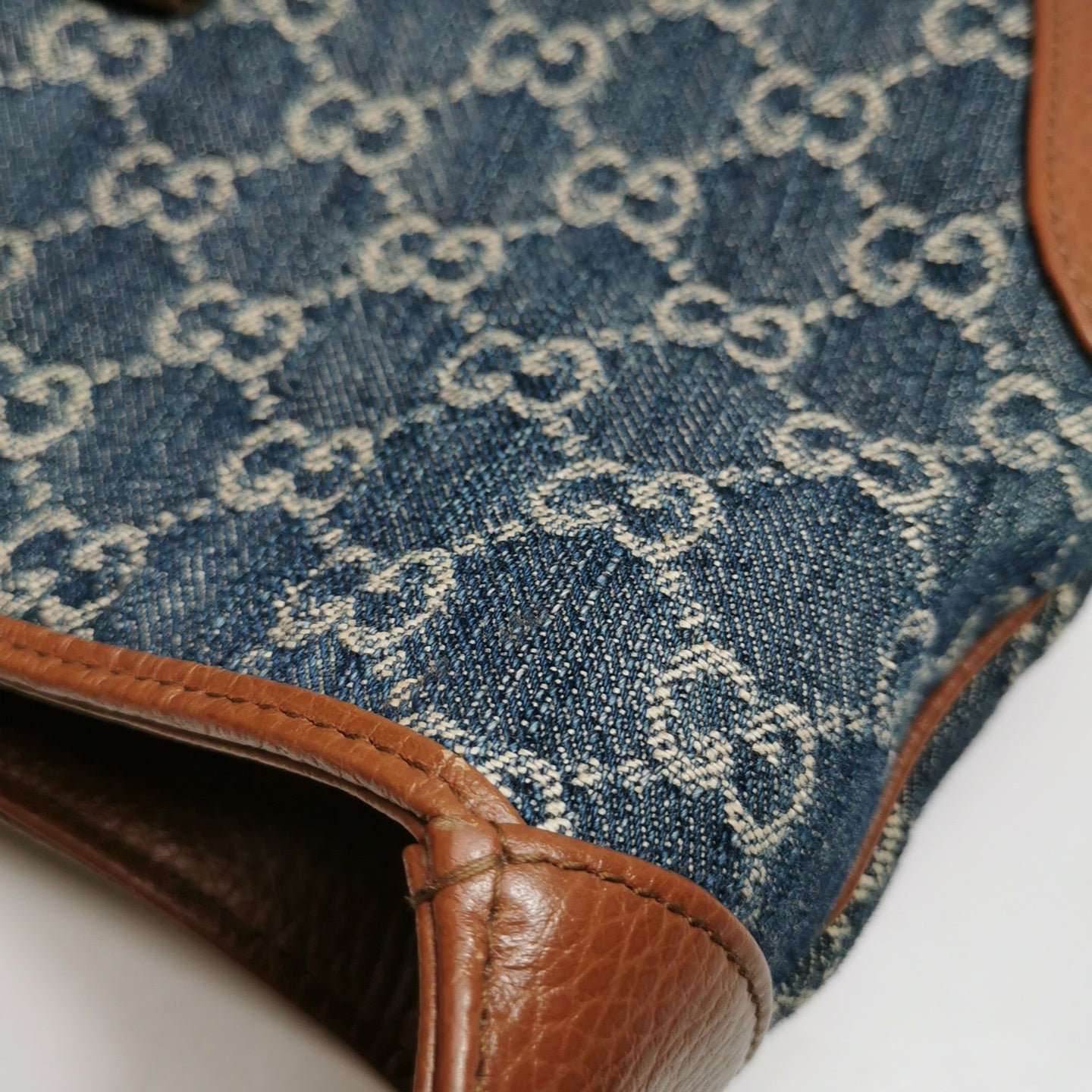 Gucci - Jackie 1961 - Denim with pebbled leather trim - Blue and Brown - (Medium)