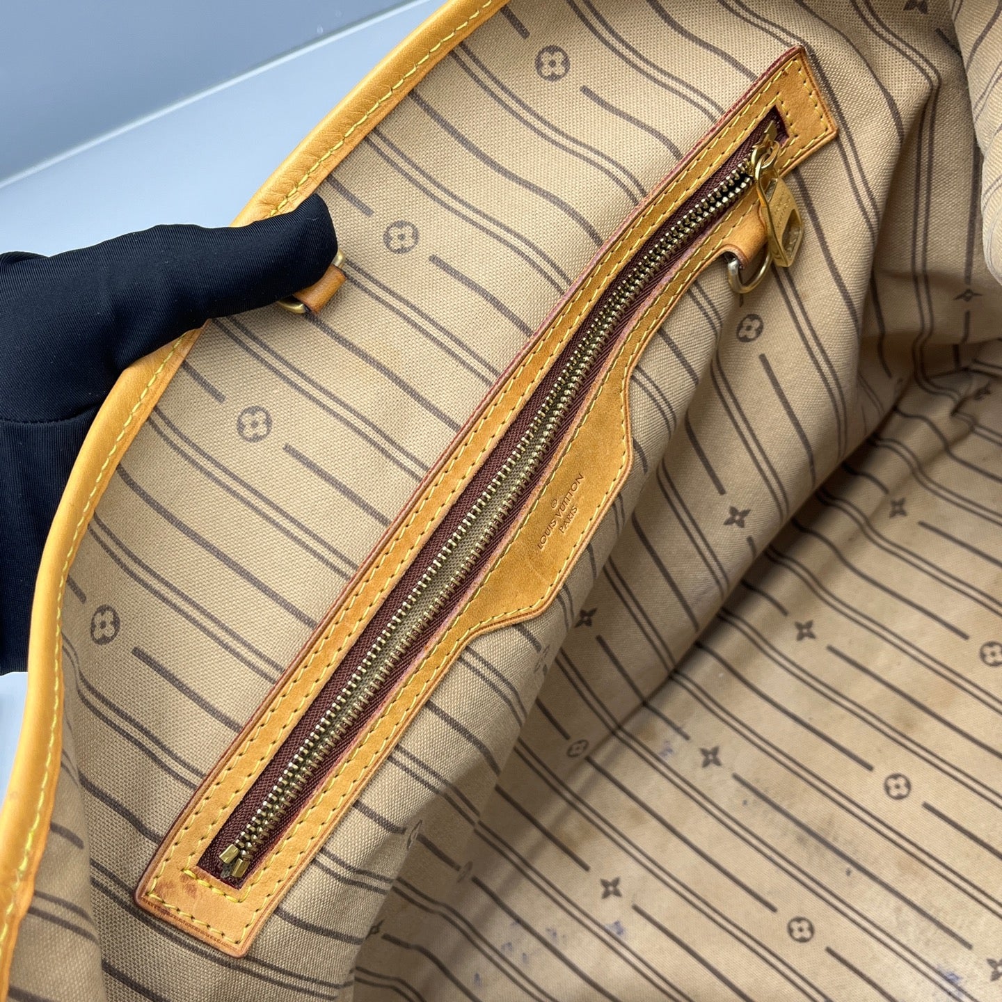 Louis Vuitton - Graceful PM - Monogram coated canvas with Vachetta leather trim - Brown - (small)