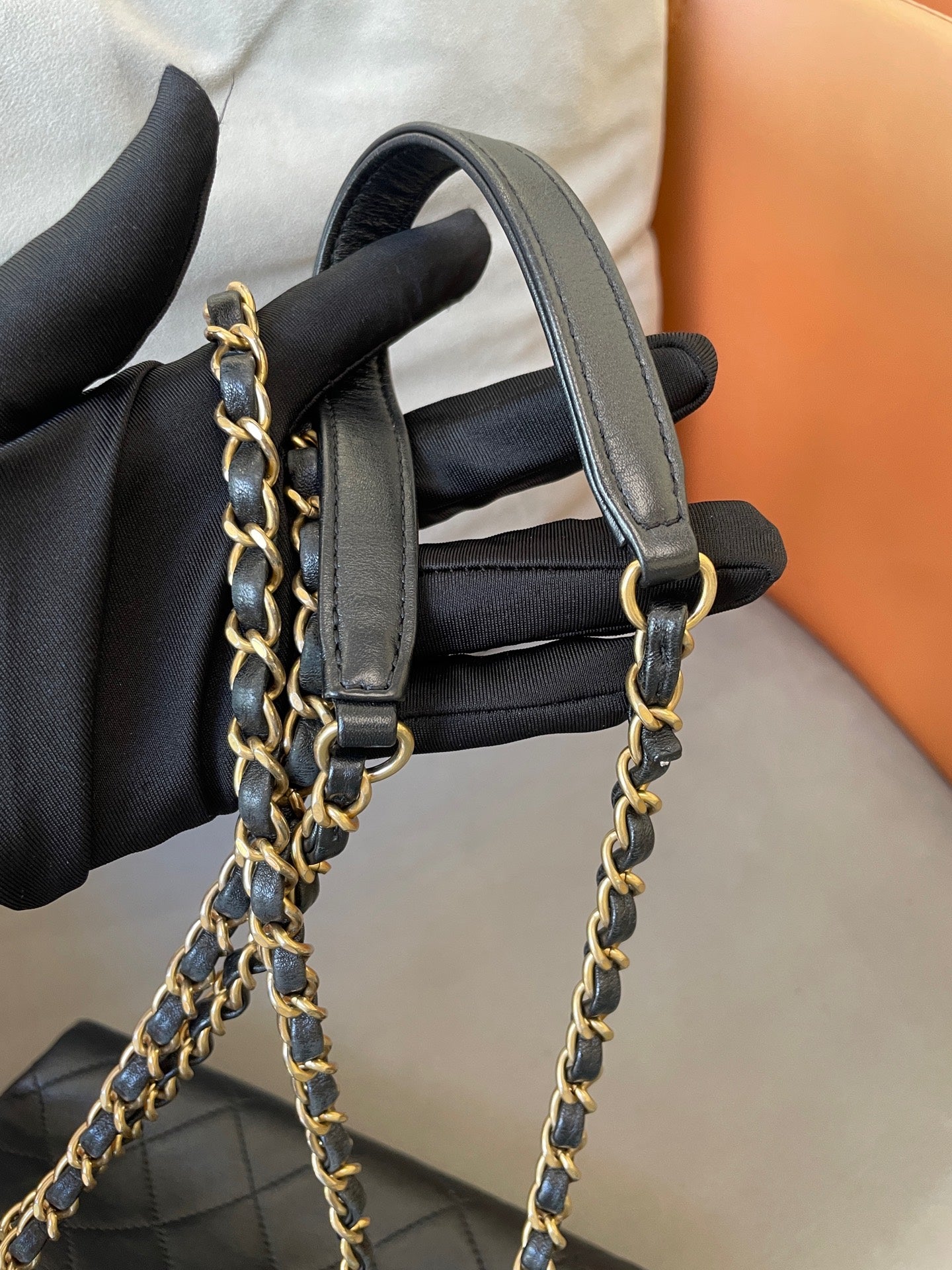 Chanel - Letter Logo Chain Flap Bag - Calfskin leather - Black - (small)