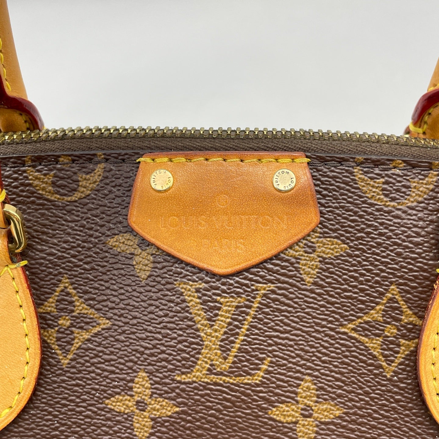 Louis Vuitton - Turenne PM - Monogram coated canvas with Vachetta leather trim - Brown - (small)