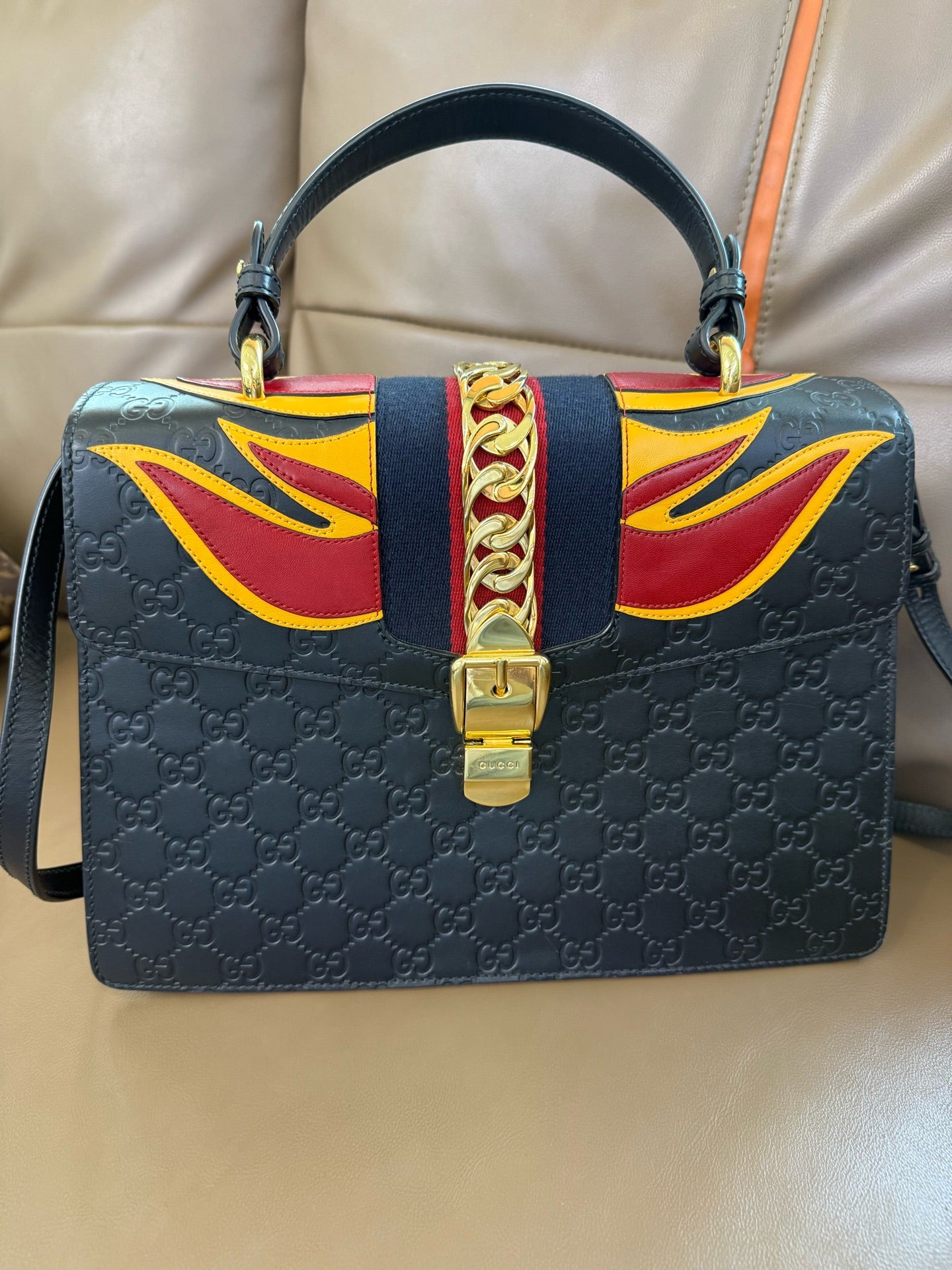 Gucci - Sylvie Large Flame Motif - Leather - Black - (Large)