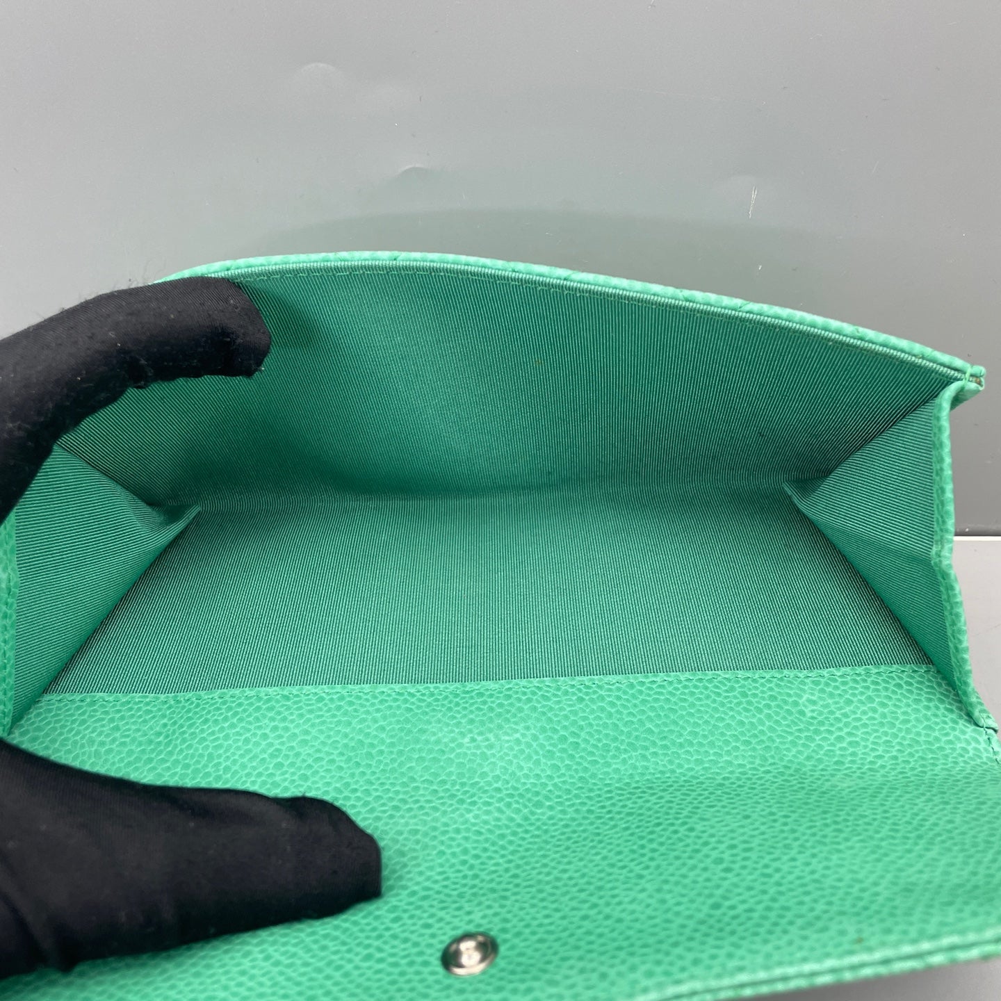 Chanel - Trifold Wallet - Caviar leather - Light Green - (small)