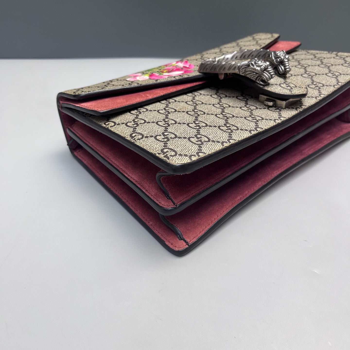 Gucci - Dionysus Shoulder Bag - GG Supreme canvas with floral print, pink/burgundy suede, and black leather trim - Beige, Multicolour (floral print), Burgundy (suede) - (Medium)