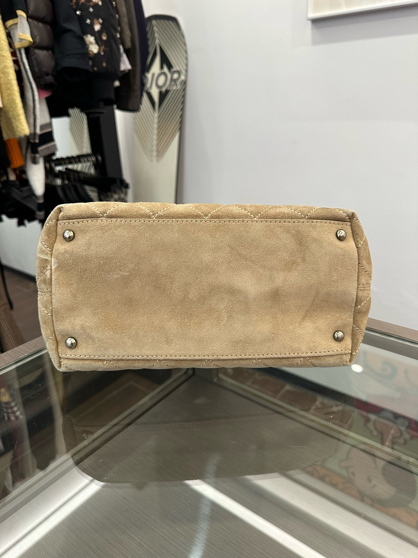Chanel - Vivian Shoulder Bag - Suede - Brown - (Medium)