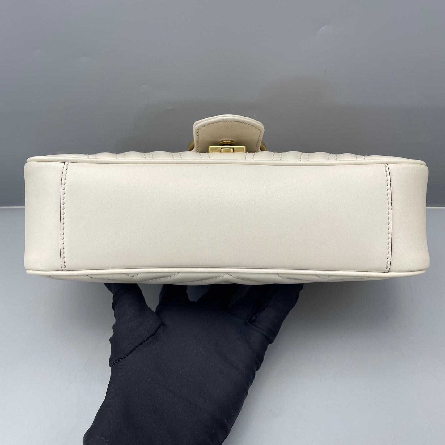 Gucci - GG Marmont Matelassé Shoulder Bag - Leather - White - (small)