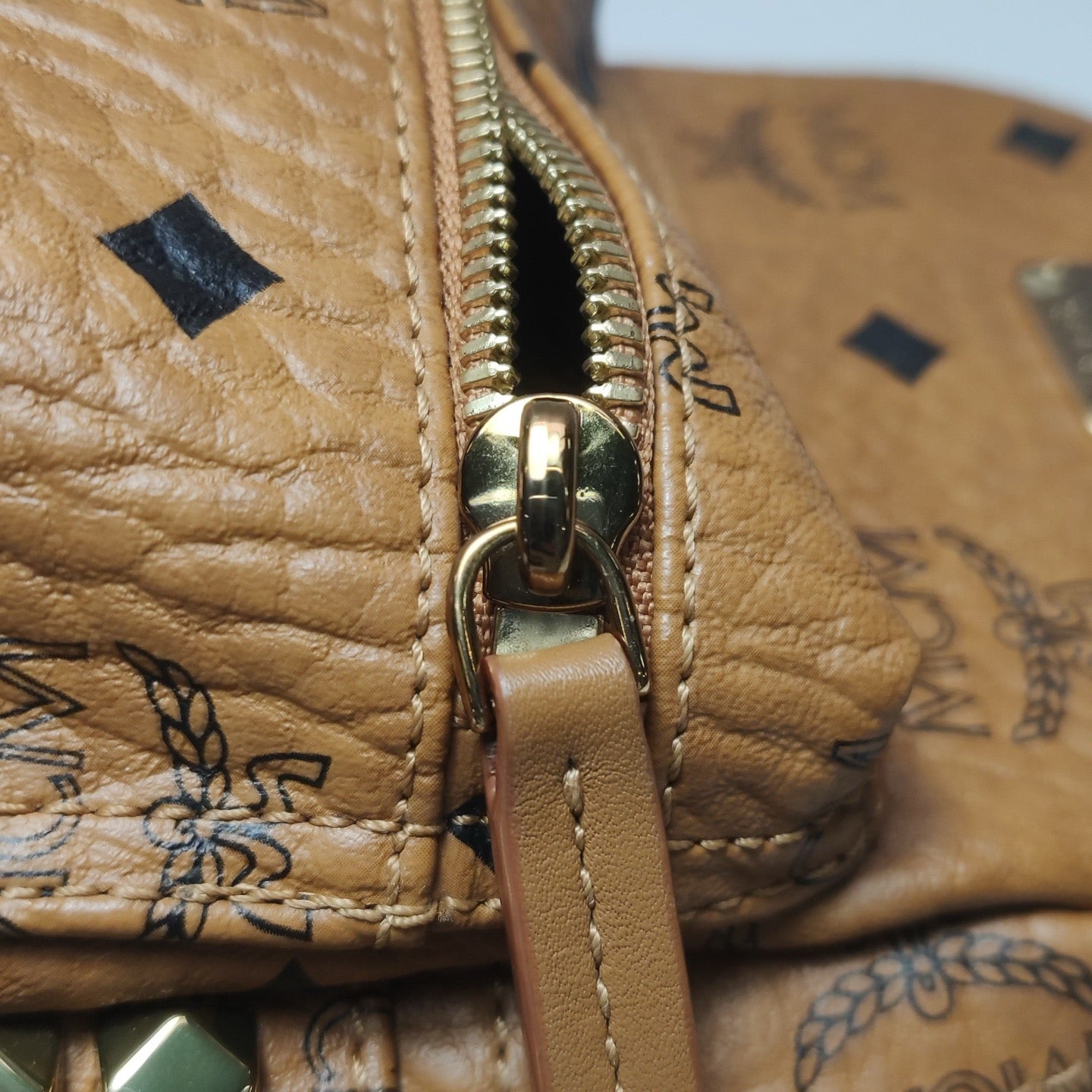 MCM - Visetos Stark Mini Backpack - Visetos coated canvas with leather trim - Brown - (mini)