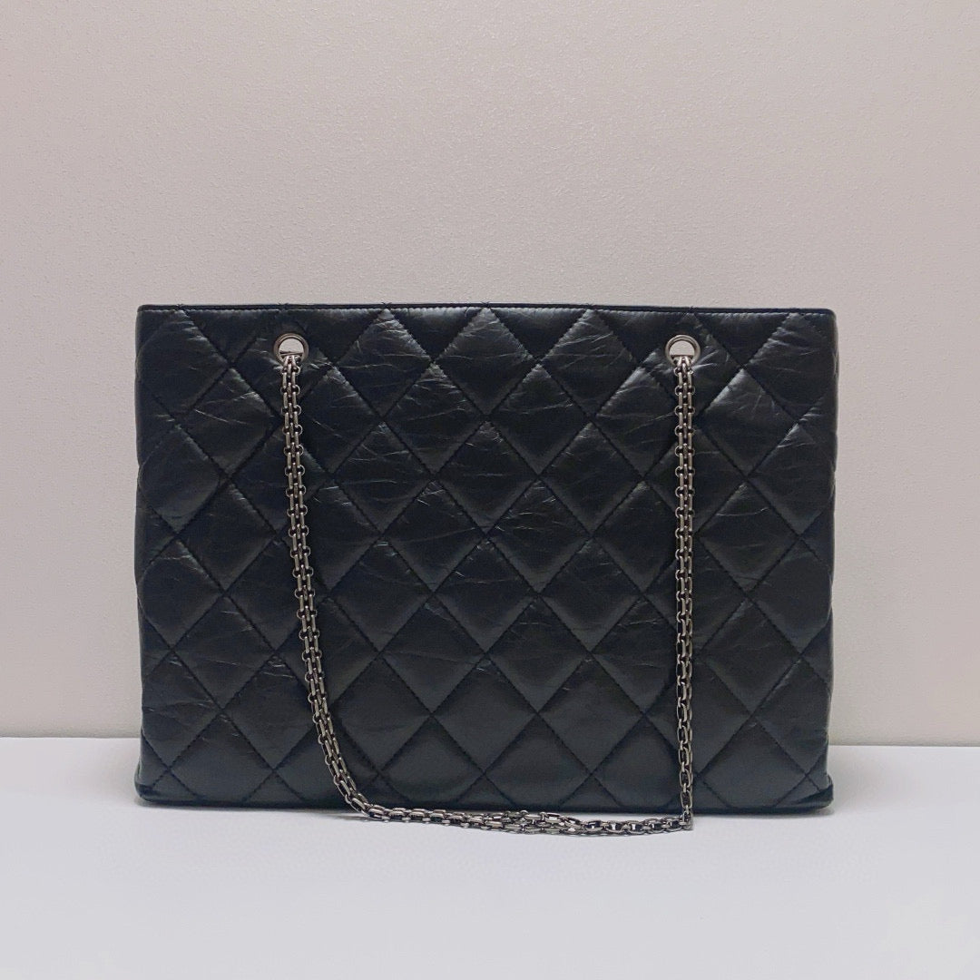Chanel - 2.55 Series Quilted Tote Bag - Leather - Black - (Large)