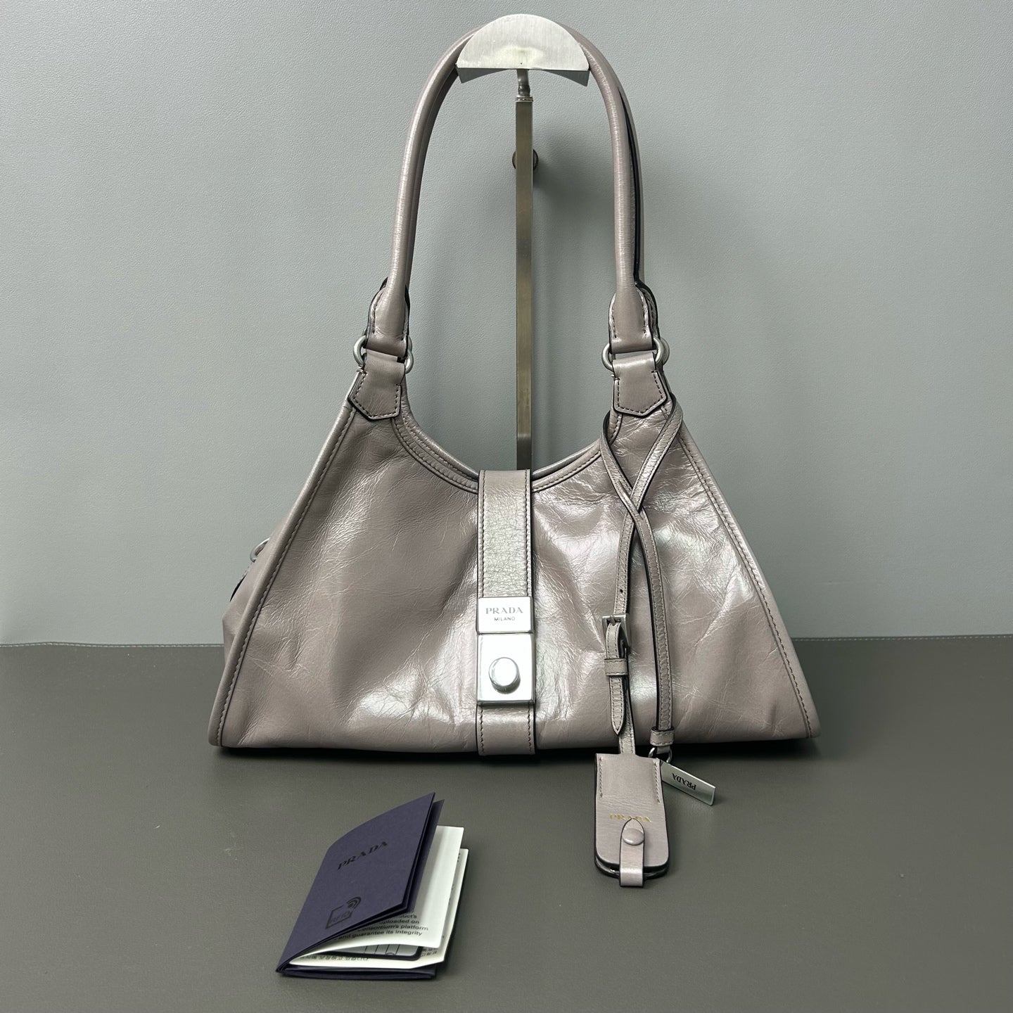 Prada - Trapezoidal Hobo - Waxed cowhide leather - Grey - (Medium)
