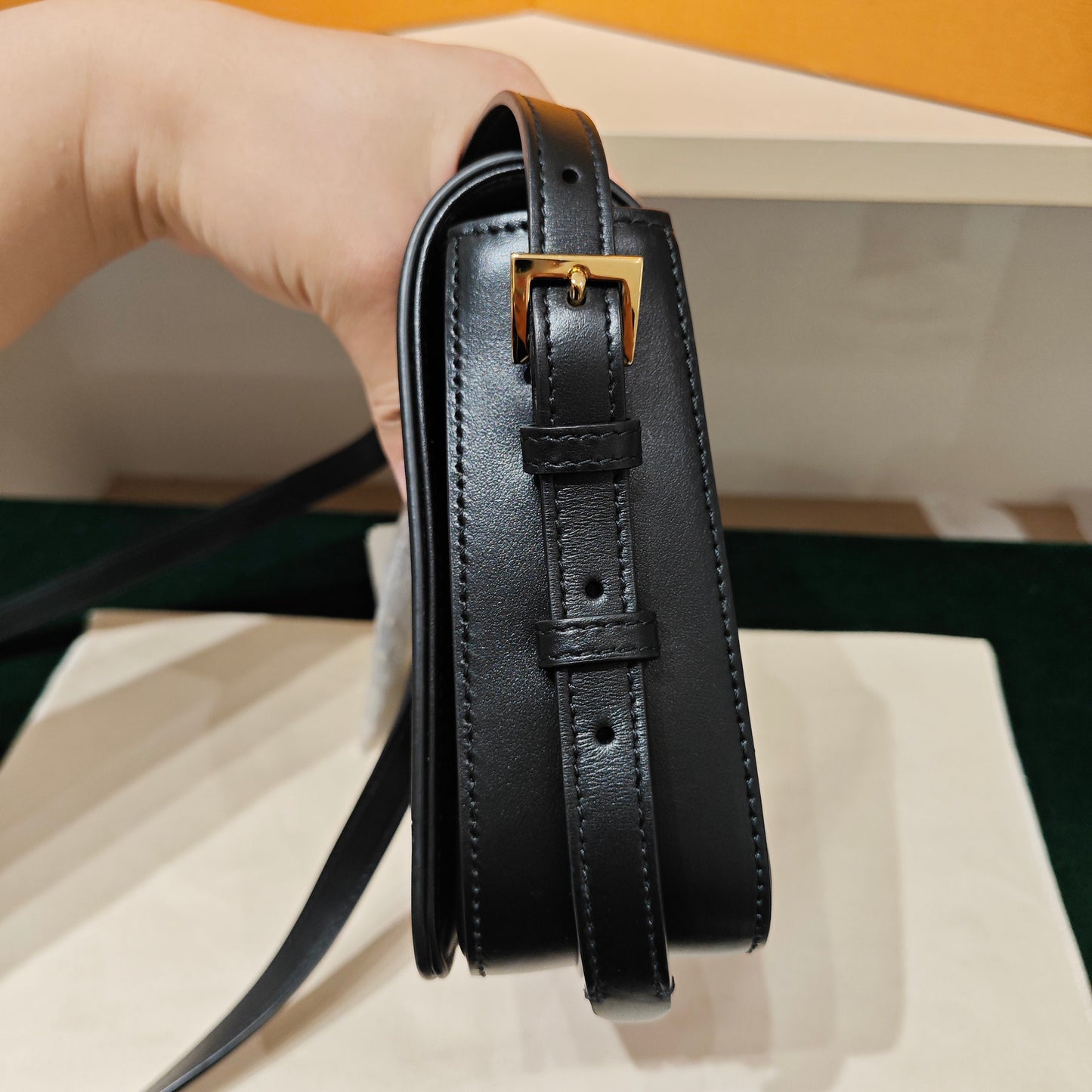 Burberry - Horseferry Logo Flap Bag - Leather - Black - (Small)