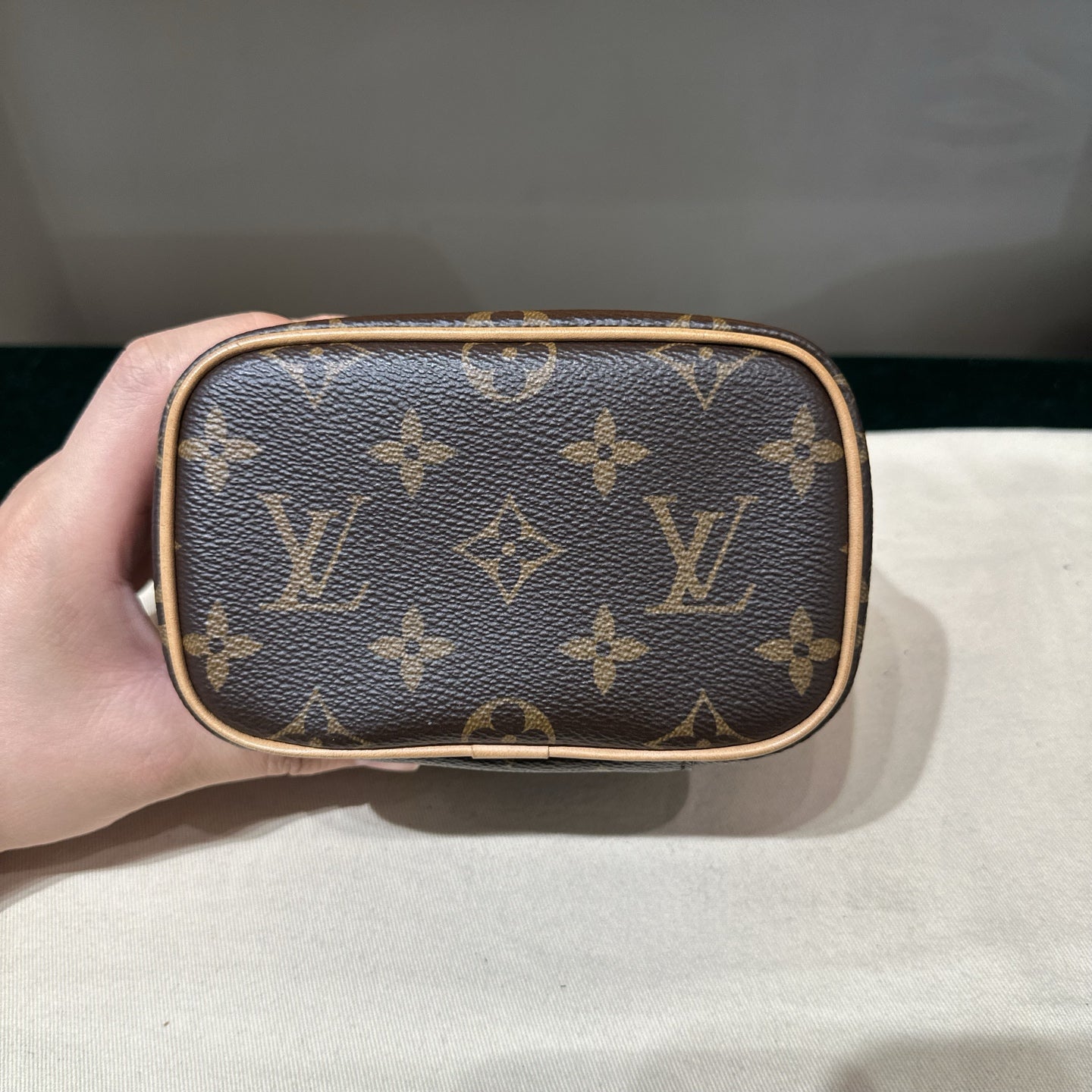 Louis Vuitton - Nice Nano - Monogram coated canvas with Vachetta leather trim and gold-tone hardware - Brown - (mini)