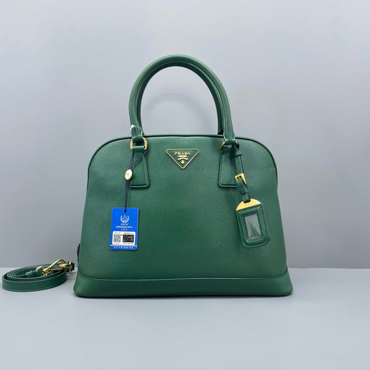Prada - Saffiano Lux Dome Handbag - Saffiano leather - Green - (medium)