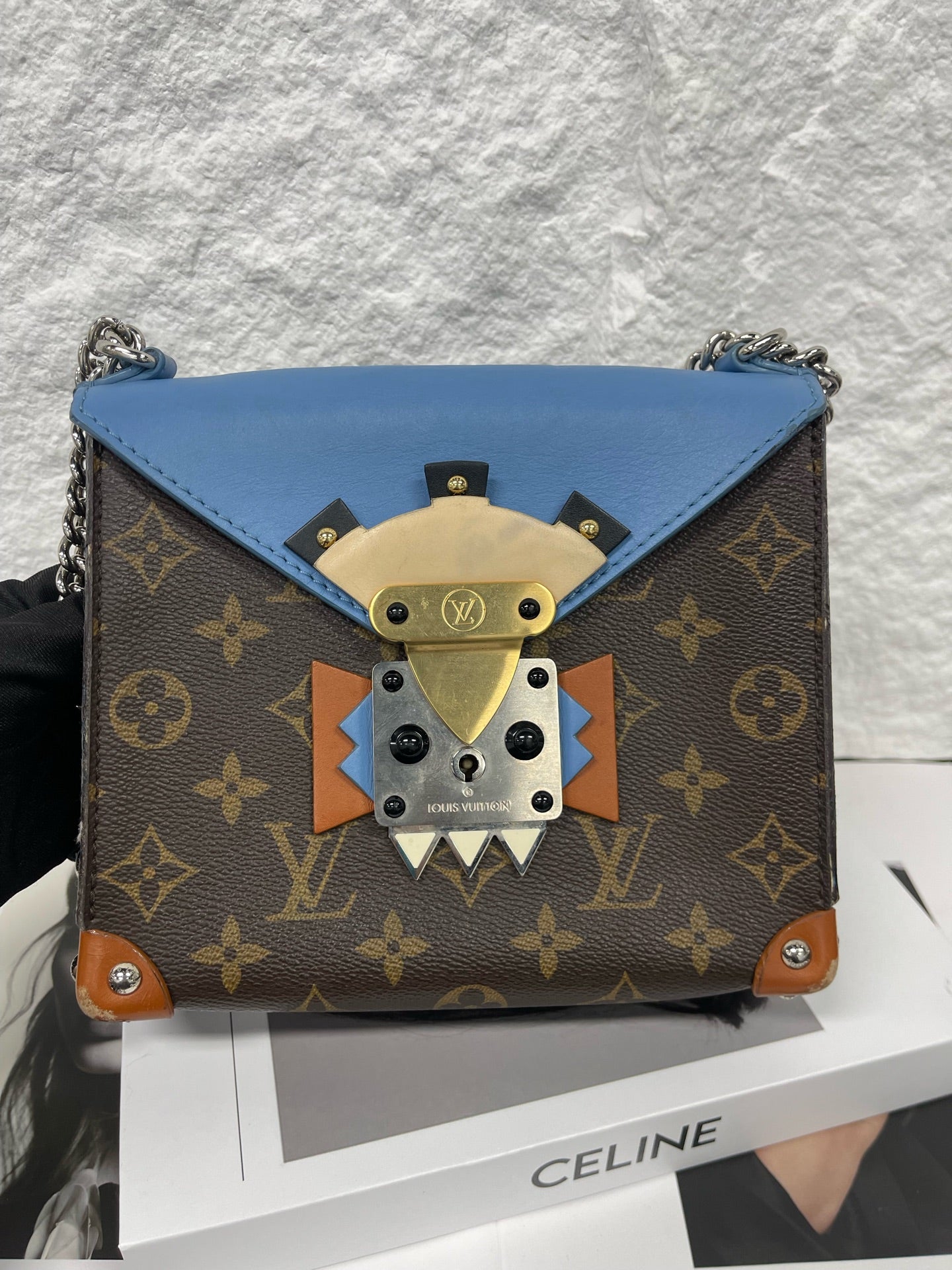 Louis Vuitton - Mask Crossbody Bag - Monogram coated canvas and leather - Multicolour - (mini)