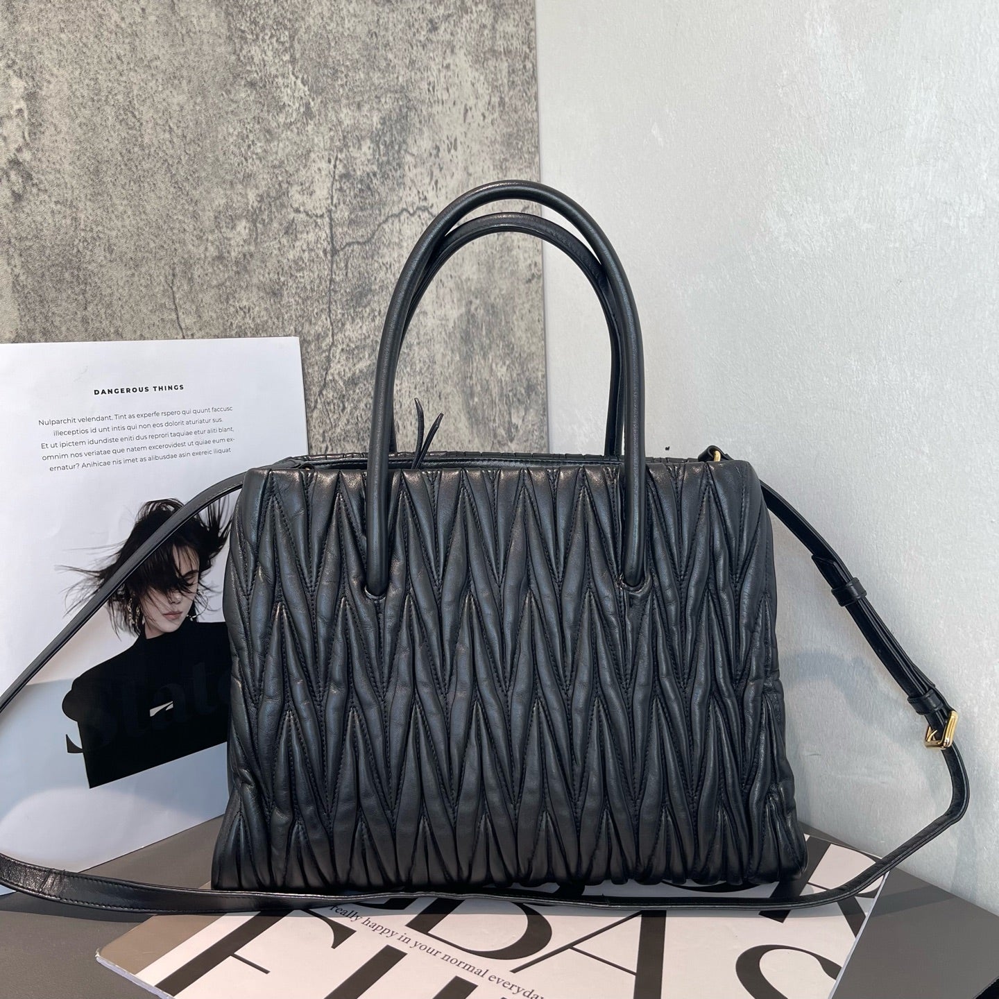 Miu Miu - Classic Bowling Bag - Lambskin leather - Black - (Medium)