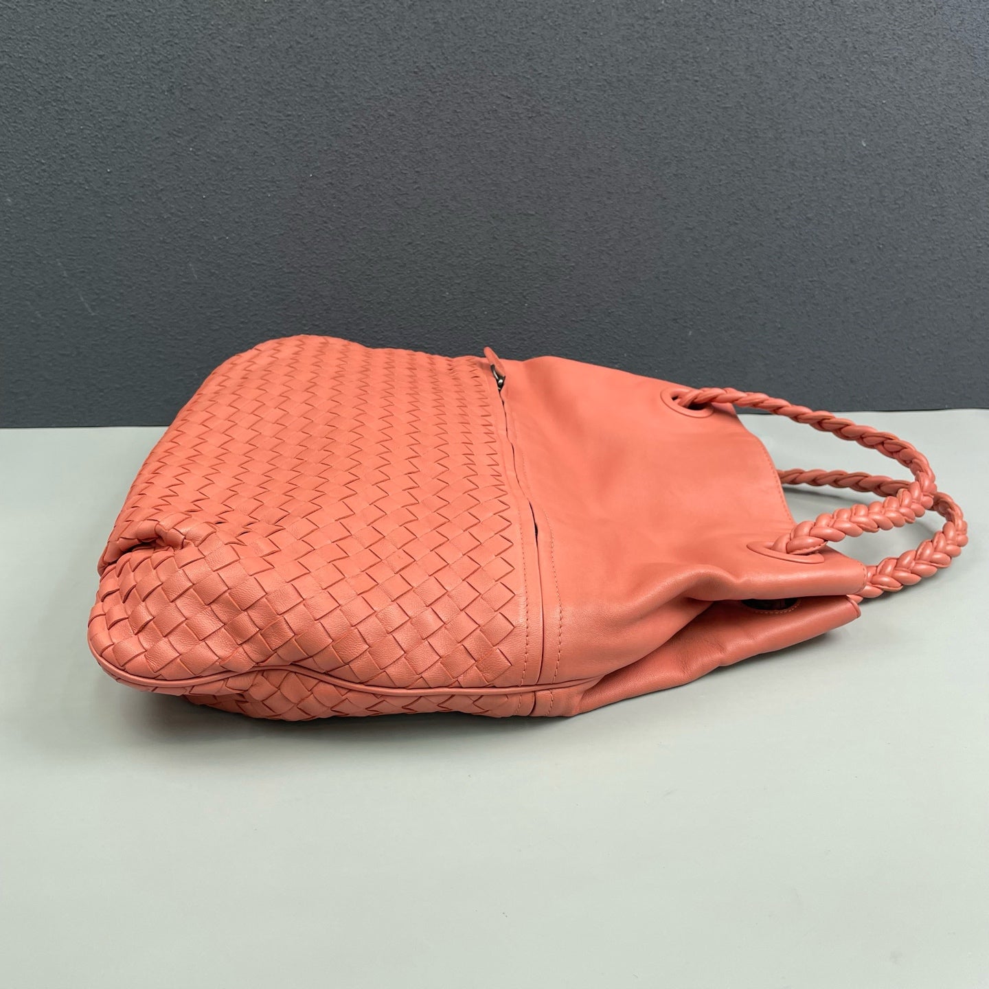 Bottega Veneta - Intrecciato Tote Bag - Leather - Pink - (Large)
