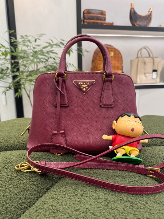 Prada - Saffiano Dome Satchel - Saffiano leather - Burgundy - (Small)