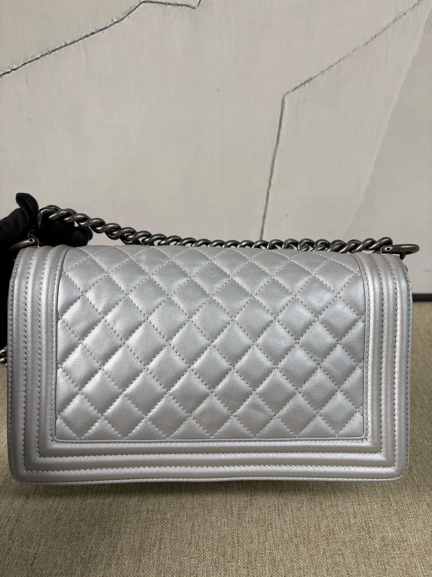 Chanel - Le Boy Medium - Lambskin leather - Silver - (Medium)