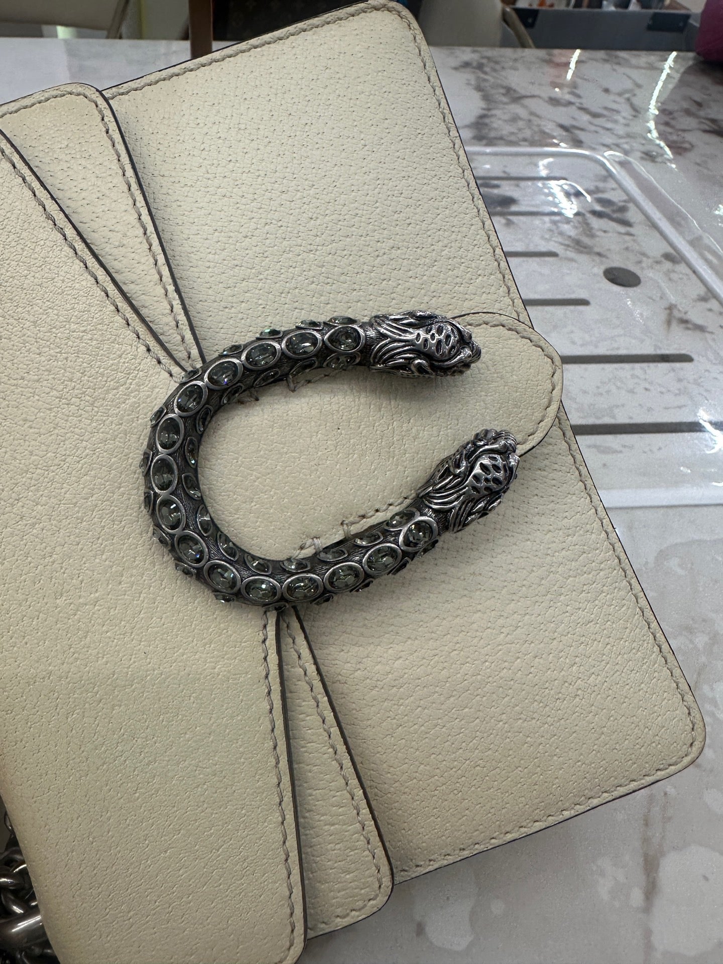 Gucci - Dionysus Mini Shoulder Bag with Crystal Tiger Head Buckle - Grained leather - White - (Mini)