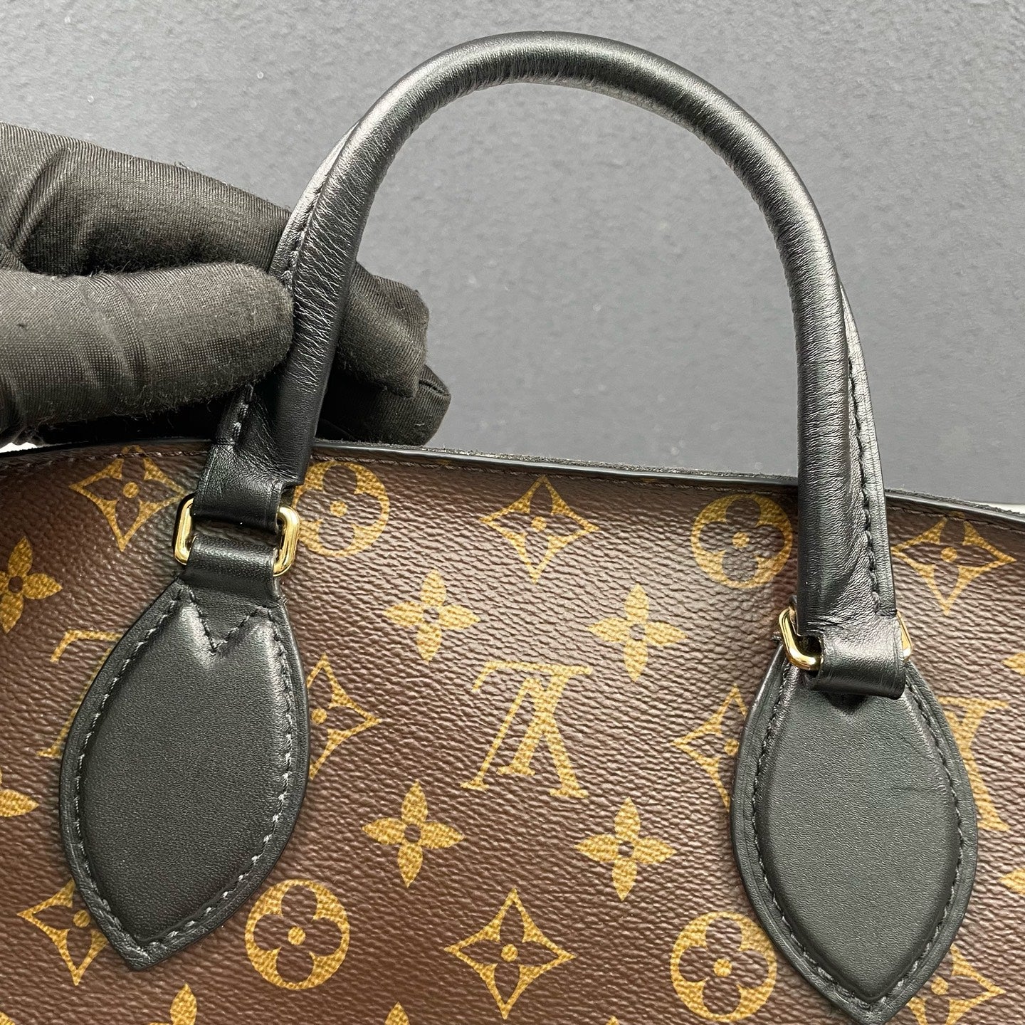 Louis Vuitton - Flower Tote - Monogram coated canvas with black grained leather trim - Brown - (medium)