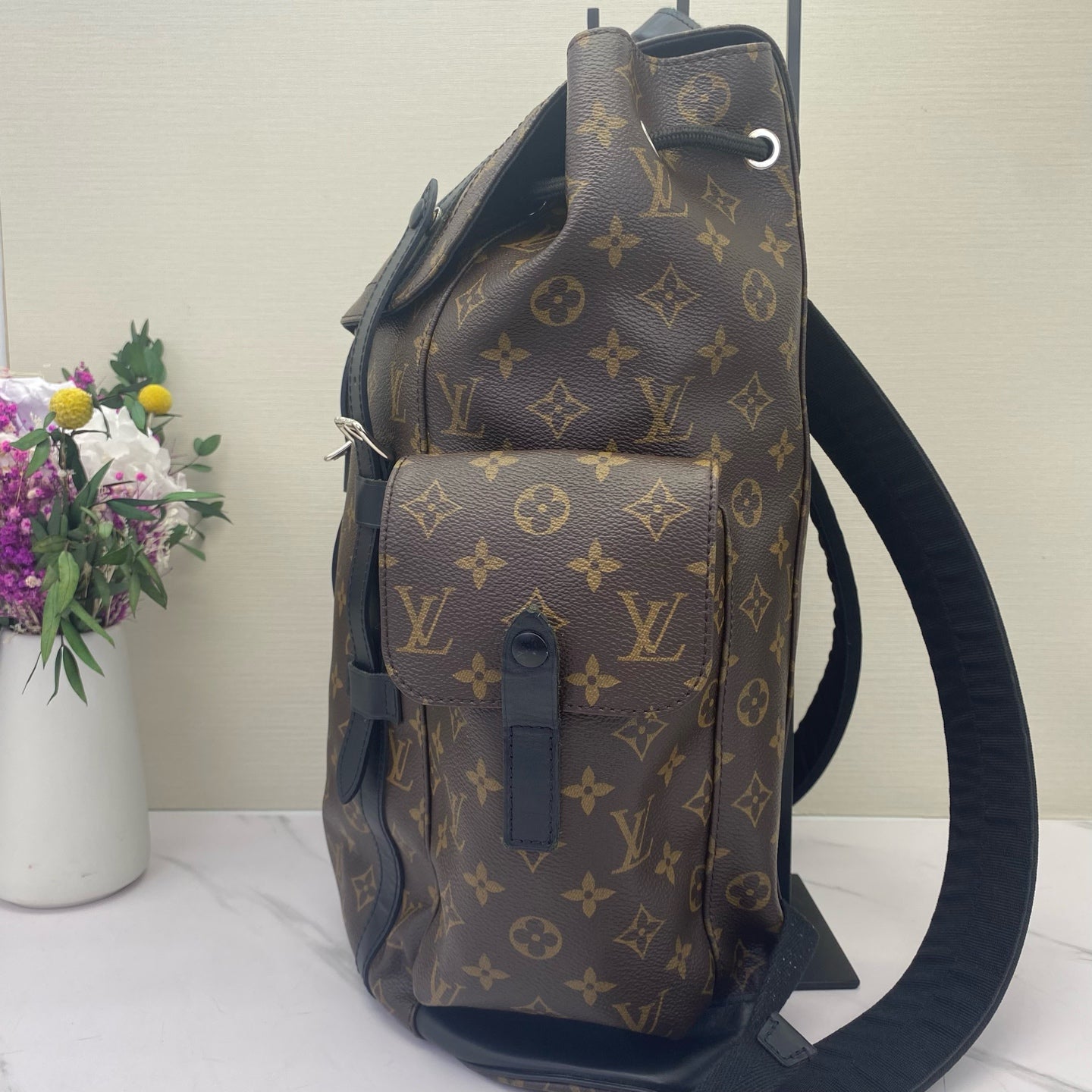 Louis Vuitton - Christopher - Monogram coated canvas with black leather trim - Brown - (large)