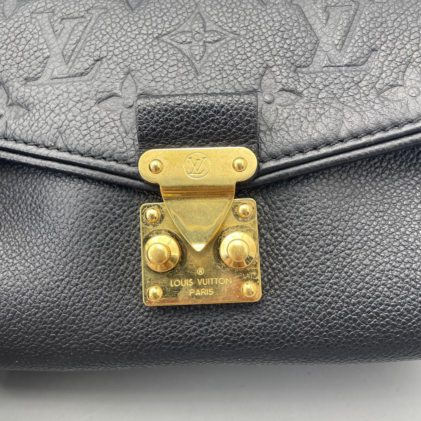 Louis Vuitton - Monogram Empreinte Chain Flap Bag - Grained leather - Black - (small)