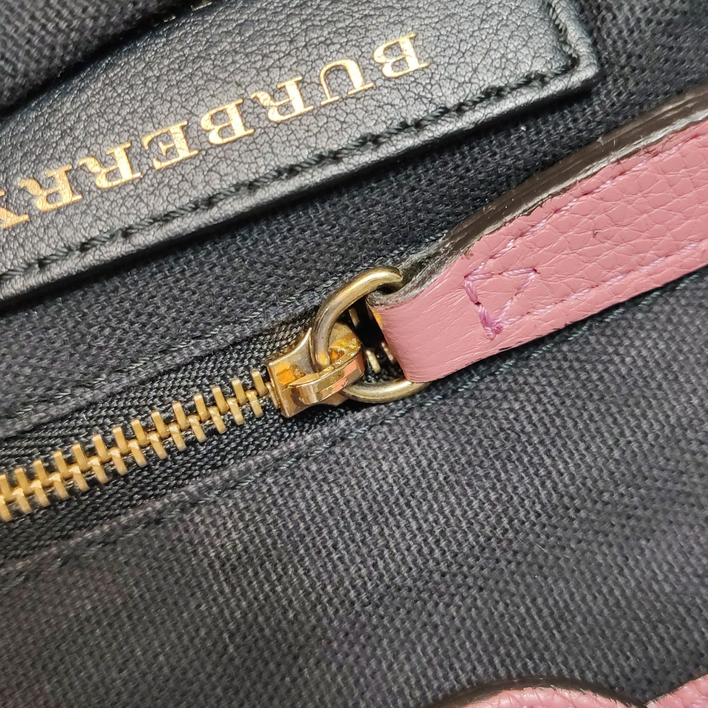 Burberry - House Check Leather Tote Bag - Leather and canvas - Pink - (medium)