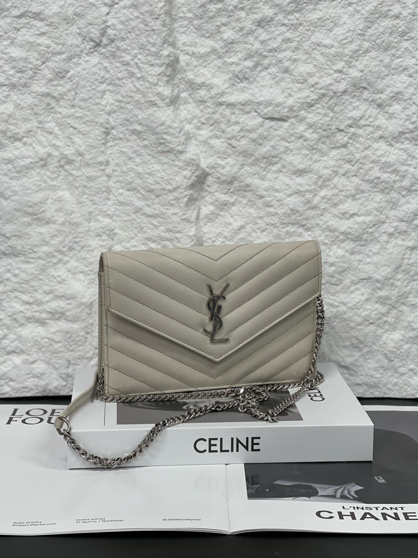 Saint Laurent - Envelope WOC (Wallet on Chain) - Caviar Grained Calfskin Leather - White - (Small)