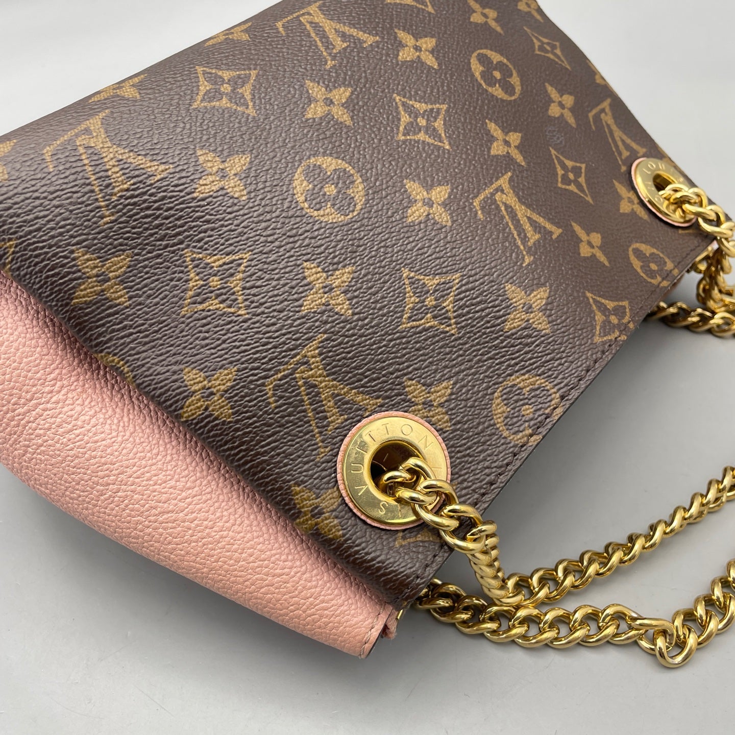 Louis Vuitton - Surene BB Chain Bag - Monogram coated canvas and grained leather - Brown and Pink - (mini)