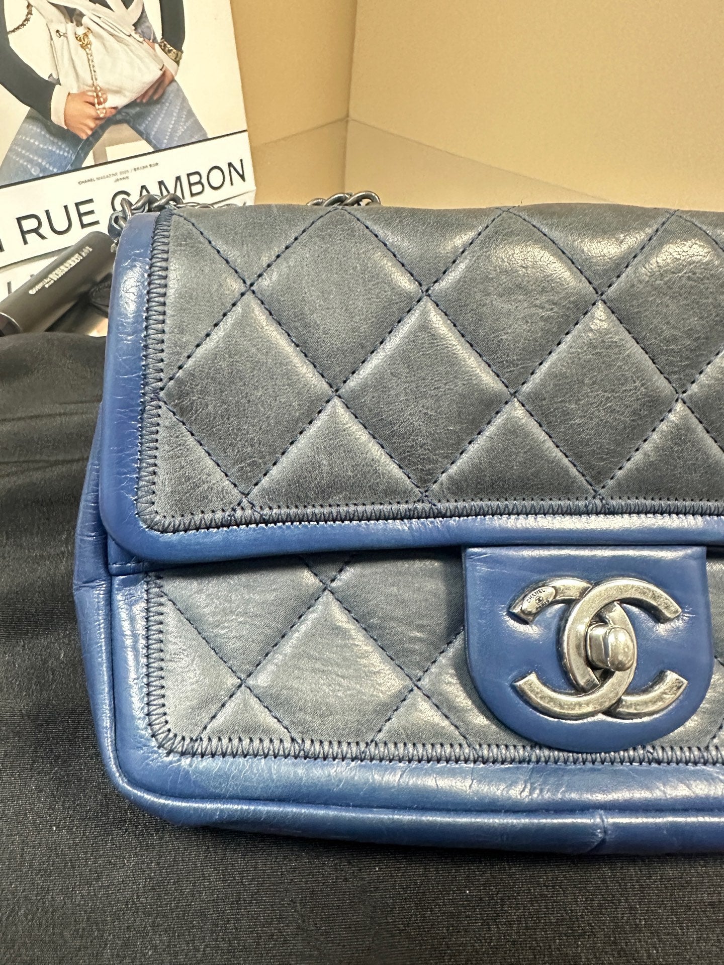 Chanel - Seasonal Flap Bag - Cowhide leather with textile panels - Dark Blue and Grey color-block with silver-tone hardware - (Small)
