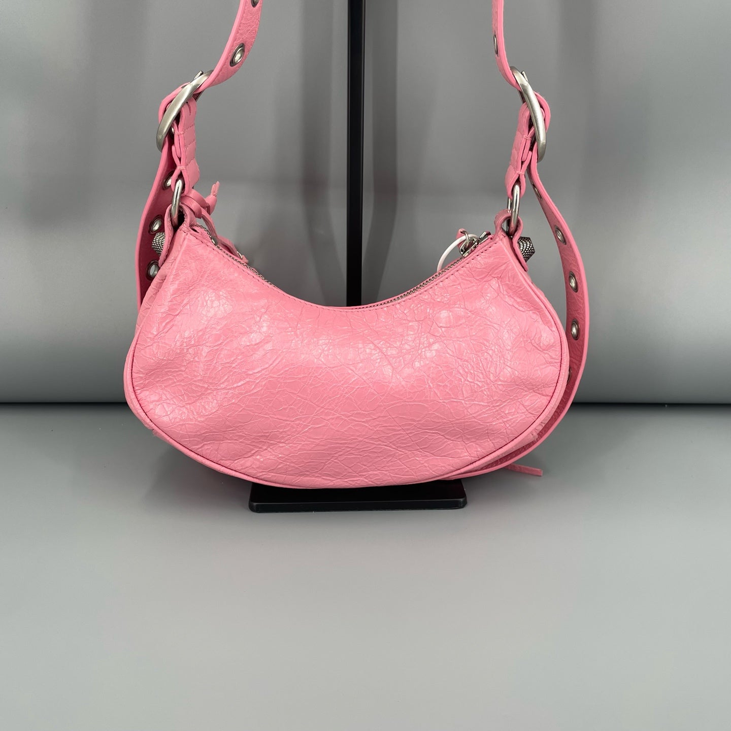 Balenciaga - Le Cagole Shoulder Bag - Distressed lambskin leather - Pink - (Small)