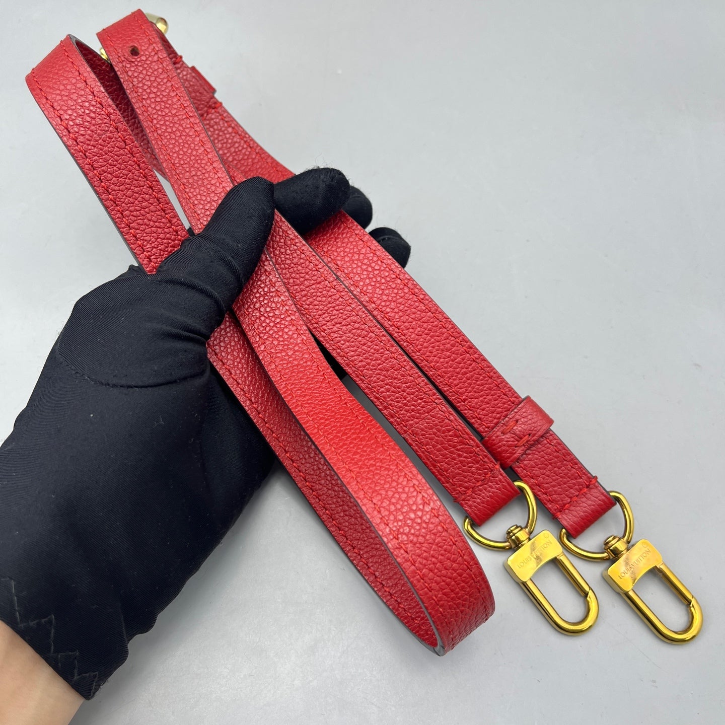 Louis Vuitton - Pochette Métis - Monogram Empreinte leather - Red - (medium)