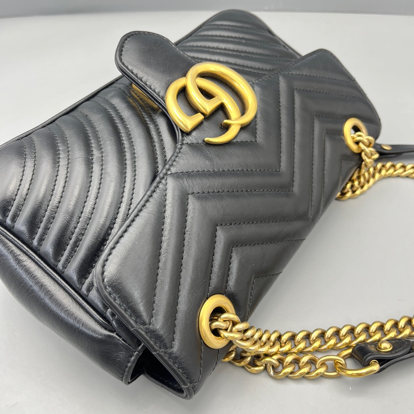 Gucci - GG Marmont Matelassé Small Shoulder Bag - Matelassé leather - Black with Gold-Tone Hardware - (Small)