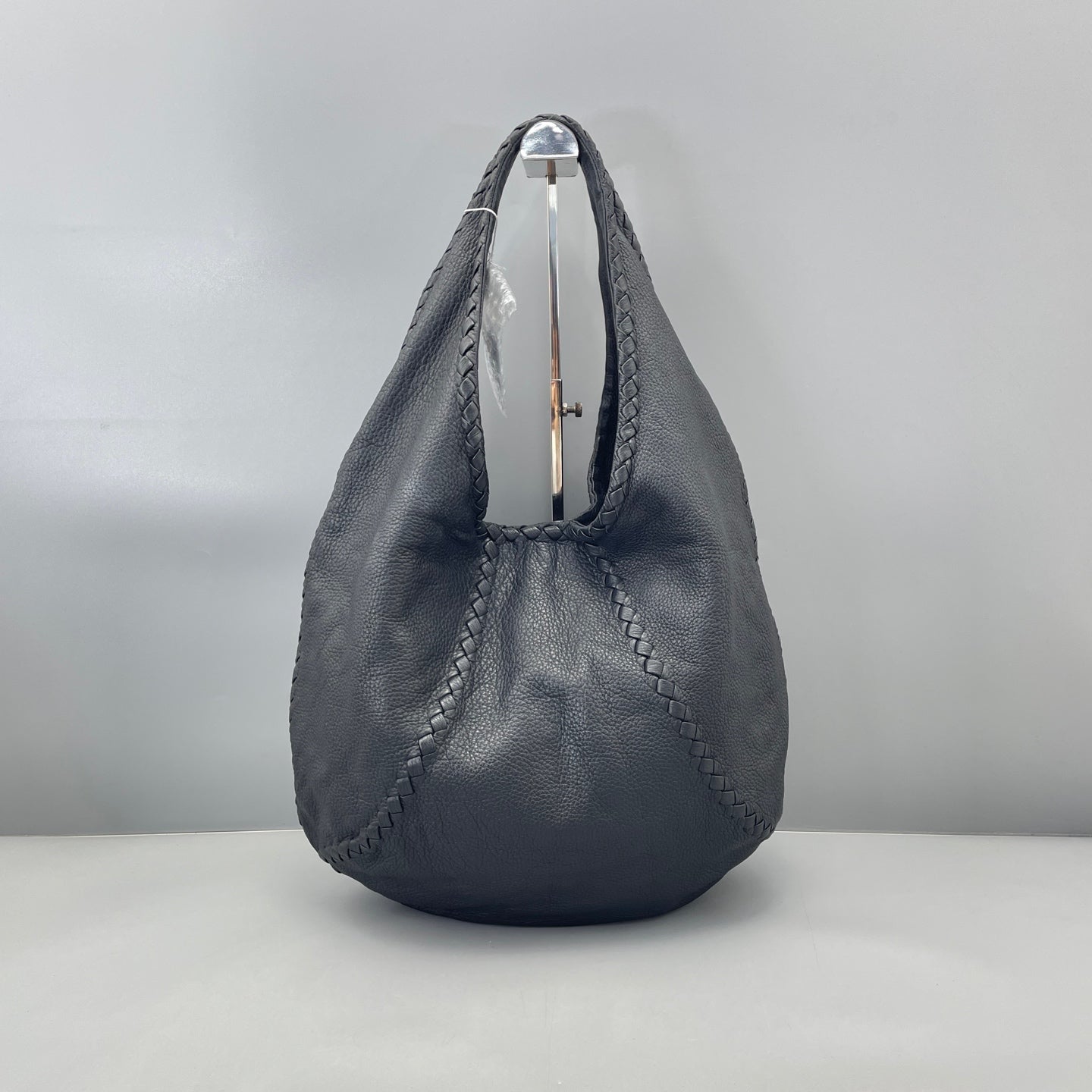 Bottega Veneta - Hobo Bag - Leather - Black - (medium)