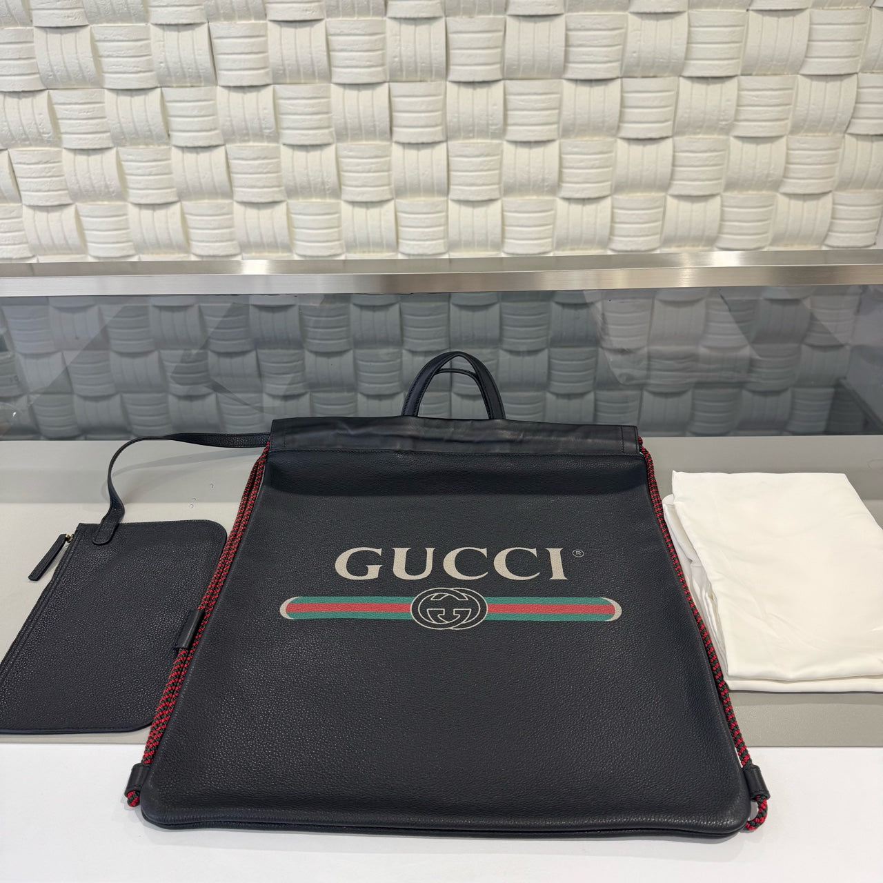 Gucci - All-Leather Drawstring Backpack with Web Logo - Leather - Black - (Large)