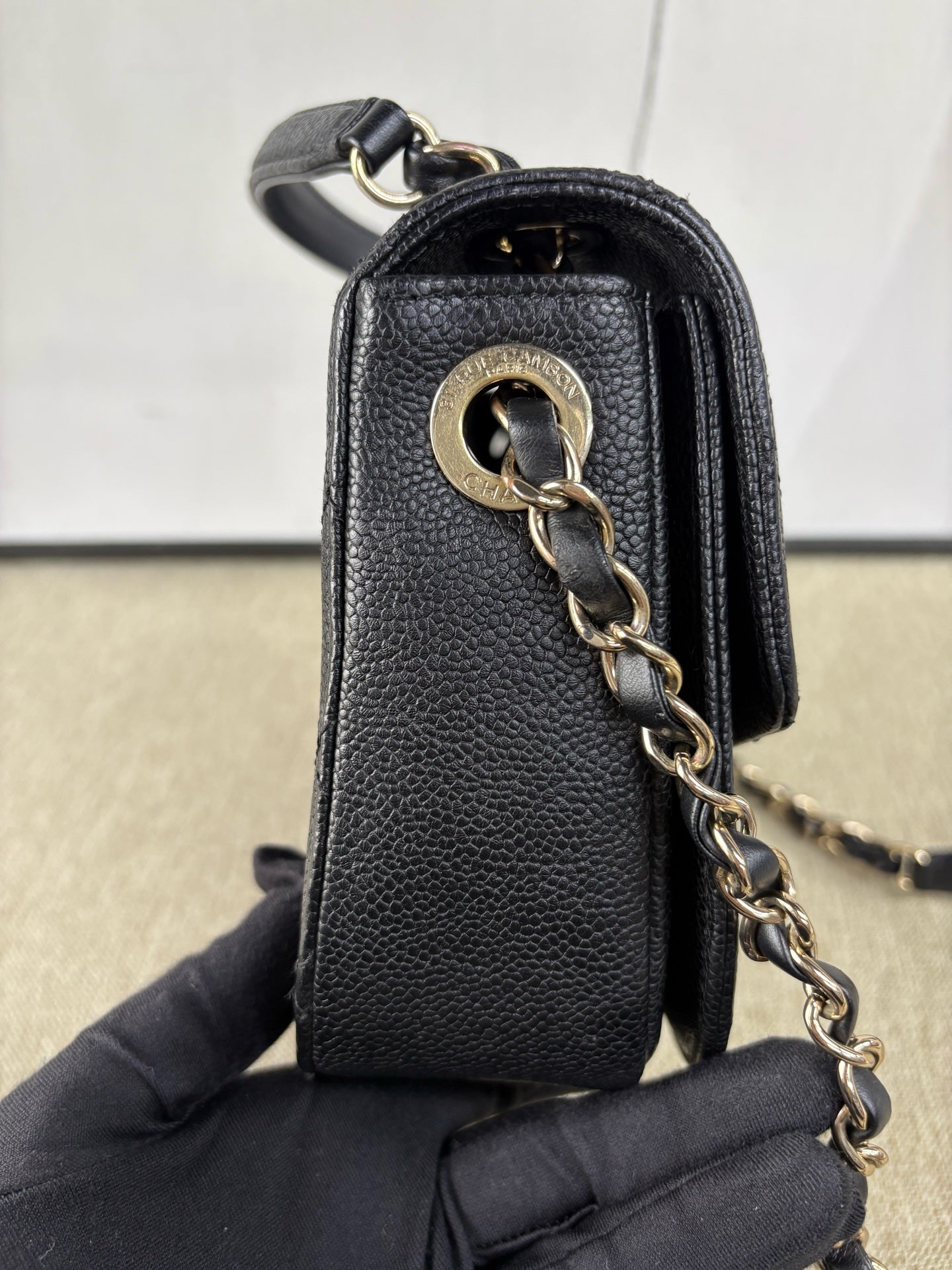 Chanel - Cuba Series Messenger Bag - Grained calfskin leather - Black - (Small)