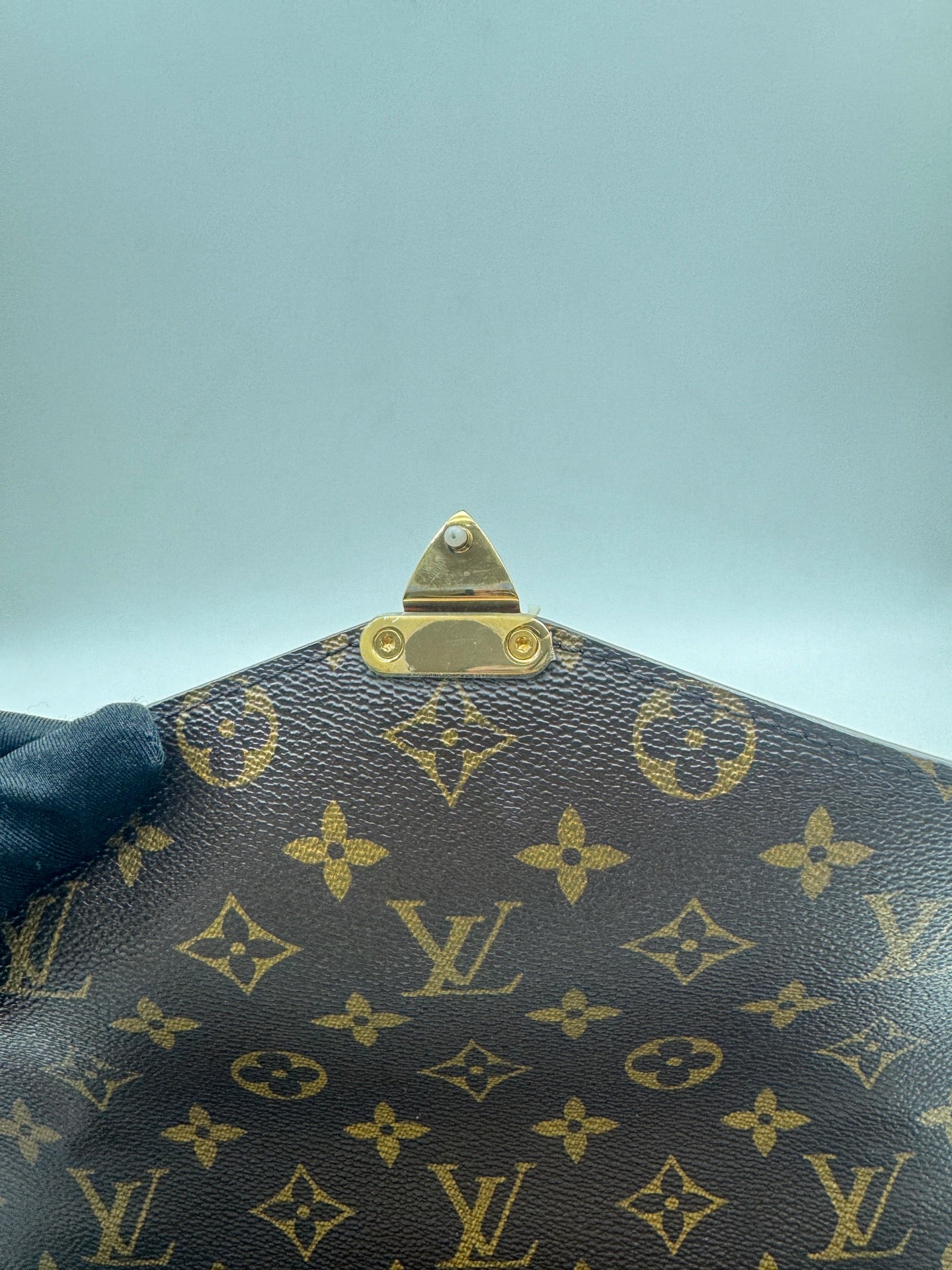 Louis Vuitton - Pochette Metis - Monogram coated canvas with cowhide leather trim - Brown - (Medium)