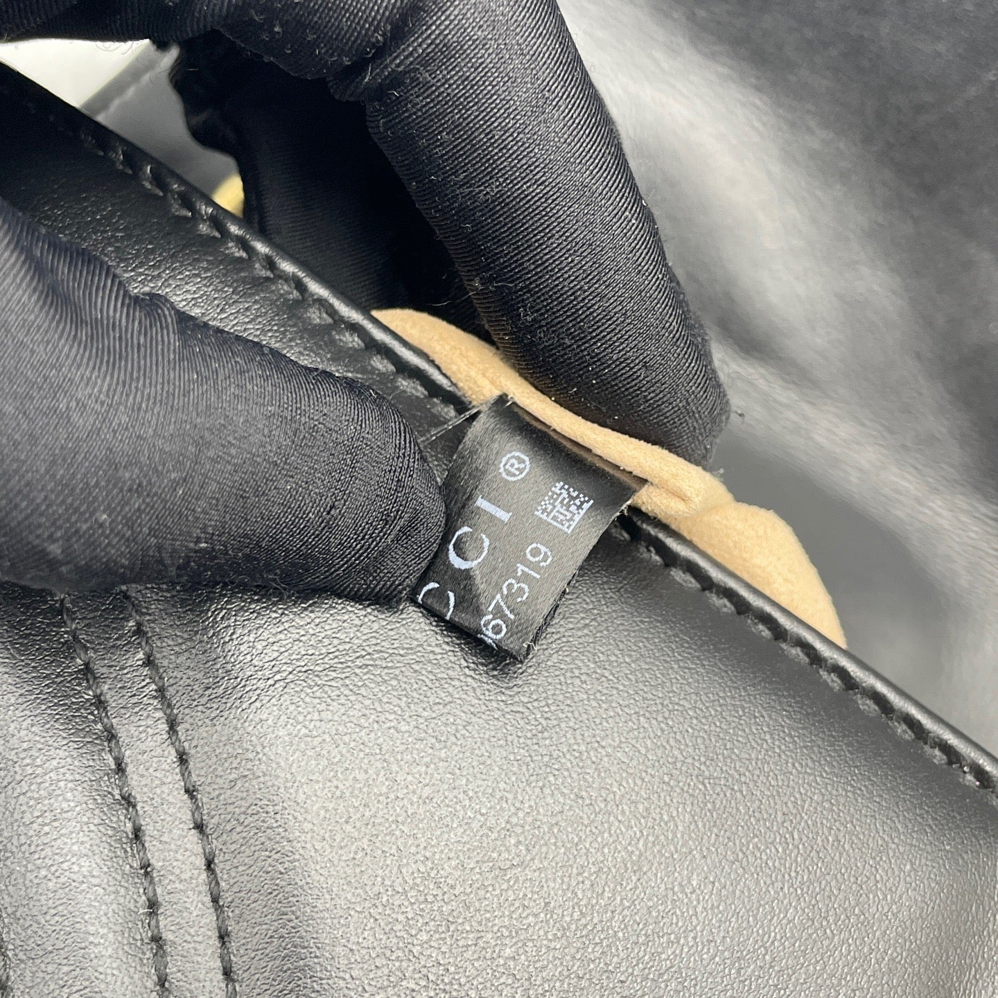 Gucci - Marmont Flap Bag 26 - Leather - Black - (Medium)