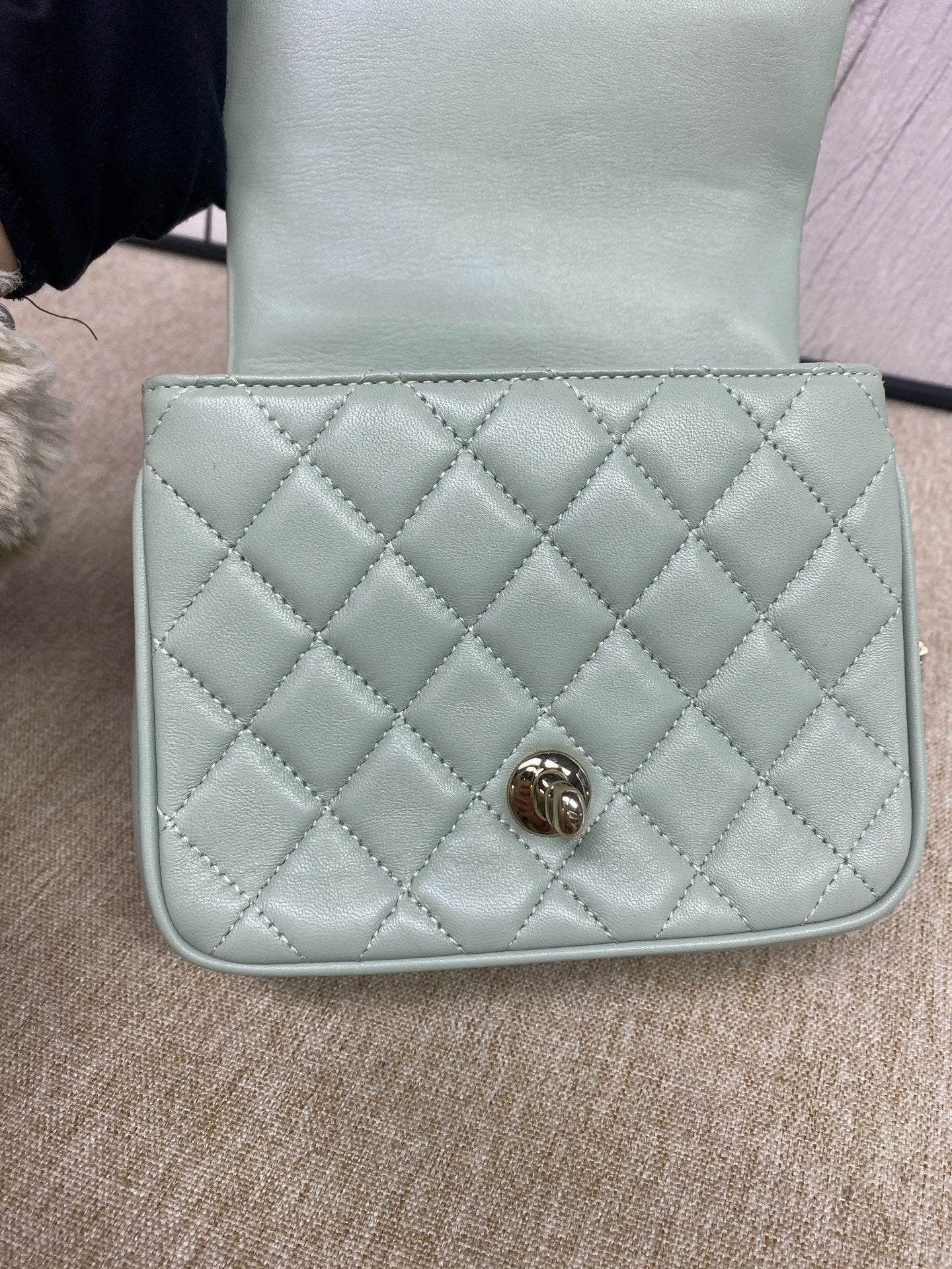 Chanel - Top Handle Accordion Flap Bag - Lambskin leather - Mint Green - (mini)