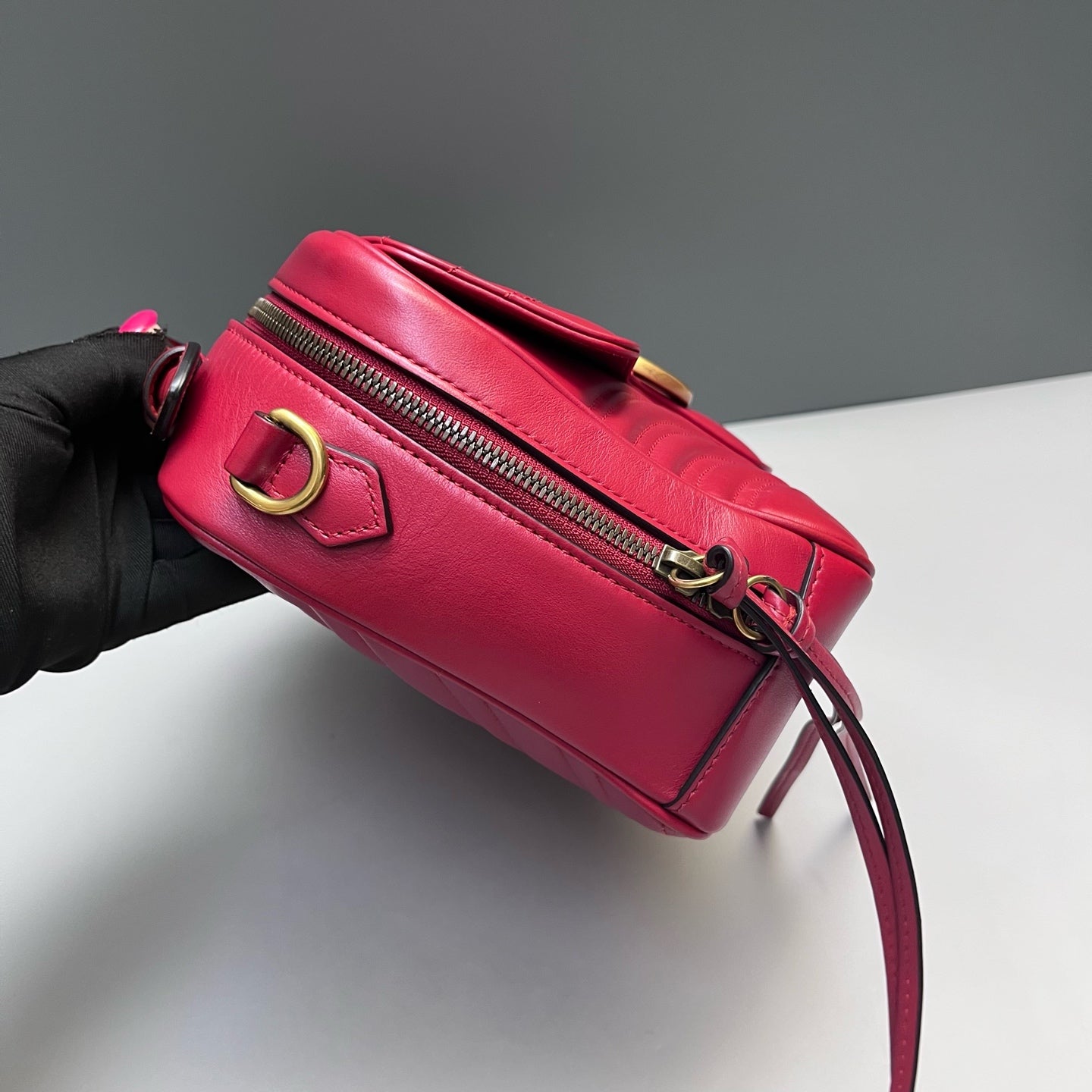 Gucci - GG Marmont Messenger Bag - Leather - Red - (Medium)