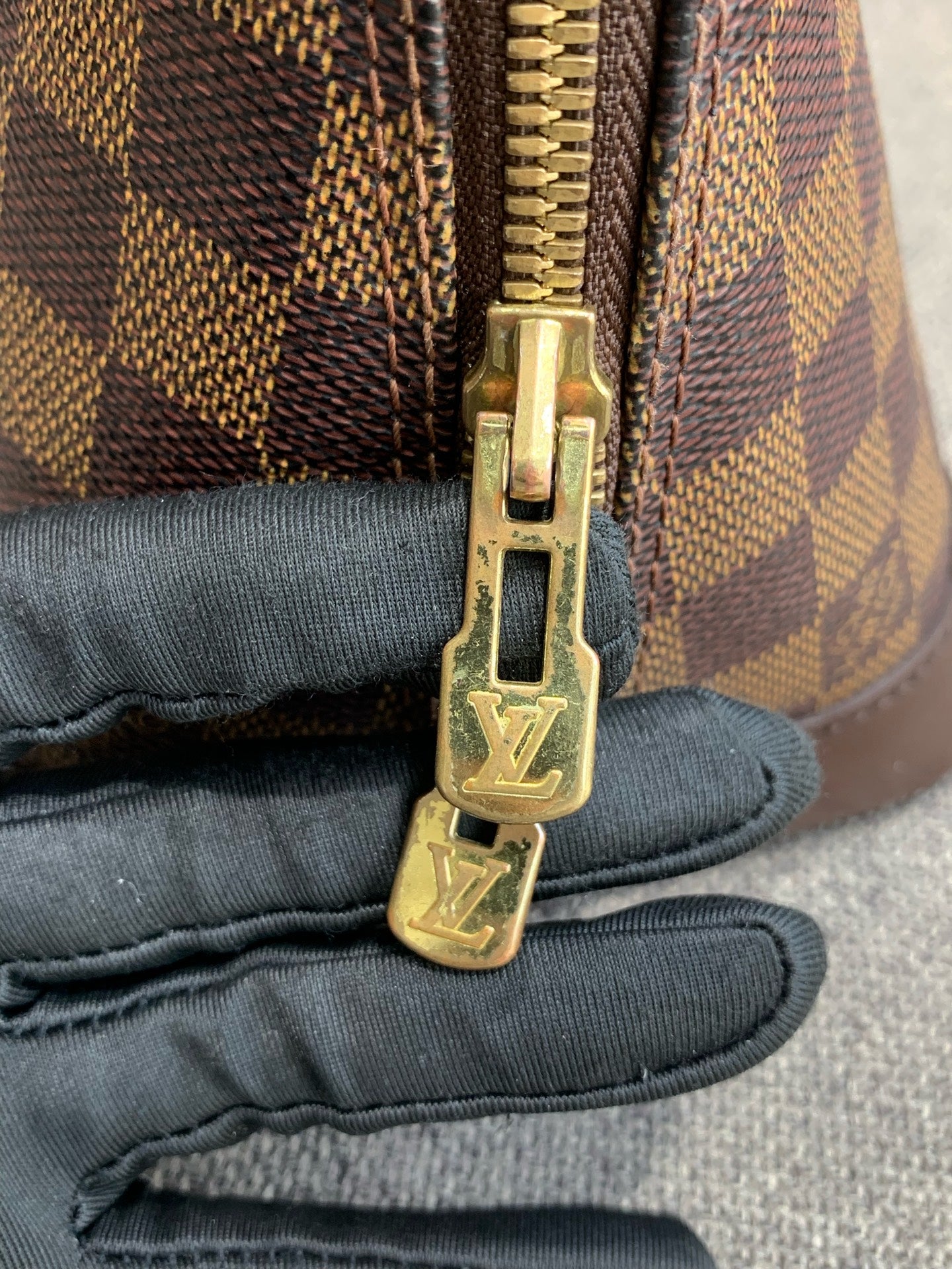 Louis Vuitton - Alma PM - Damier Ebene coated canvas with leather trim - Brown - (medium)