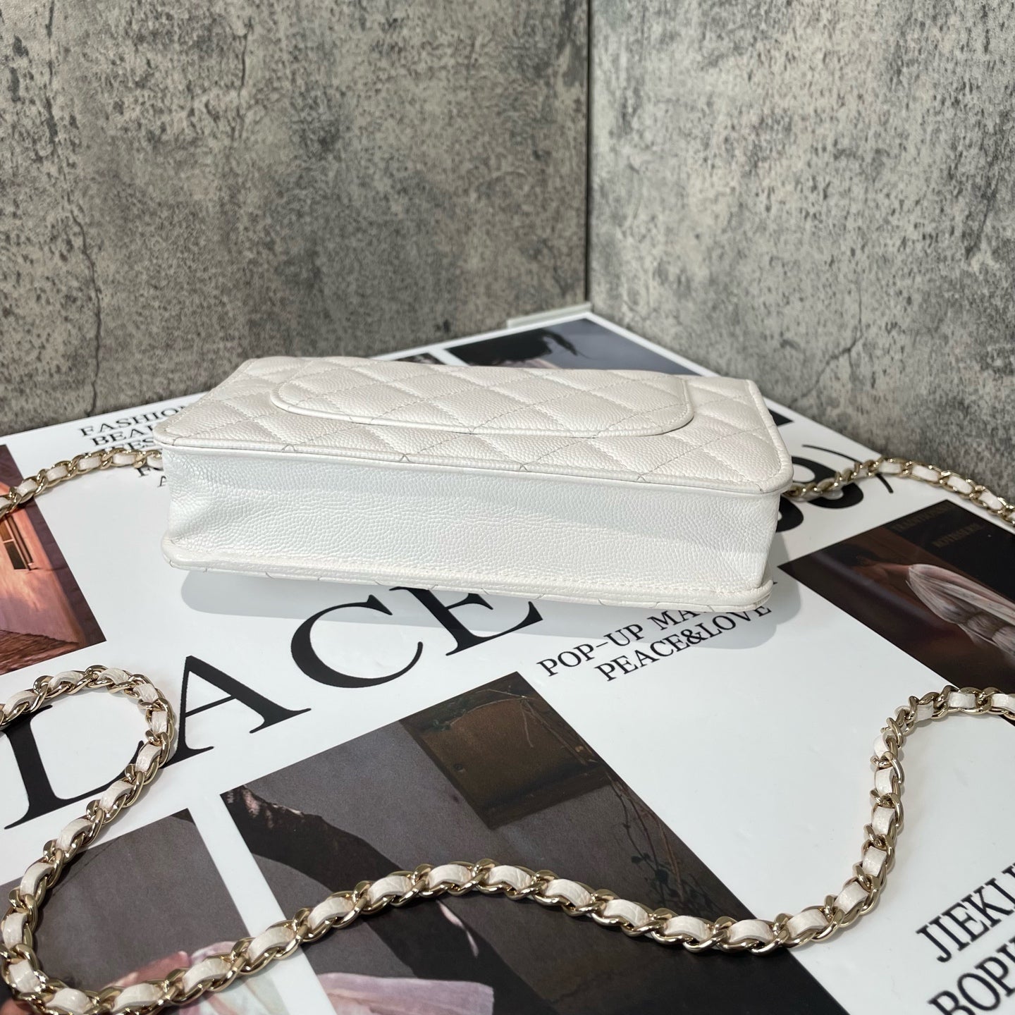 Chanel - Wallet on Chain (WOC) - Leather - White - (small)