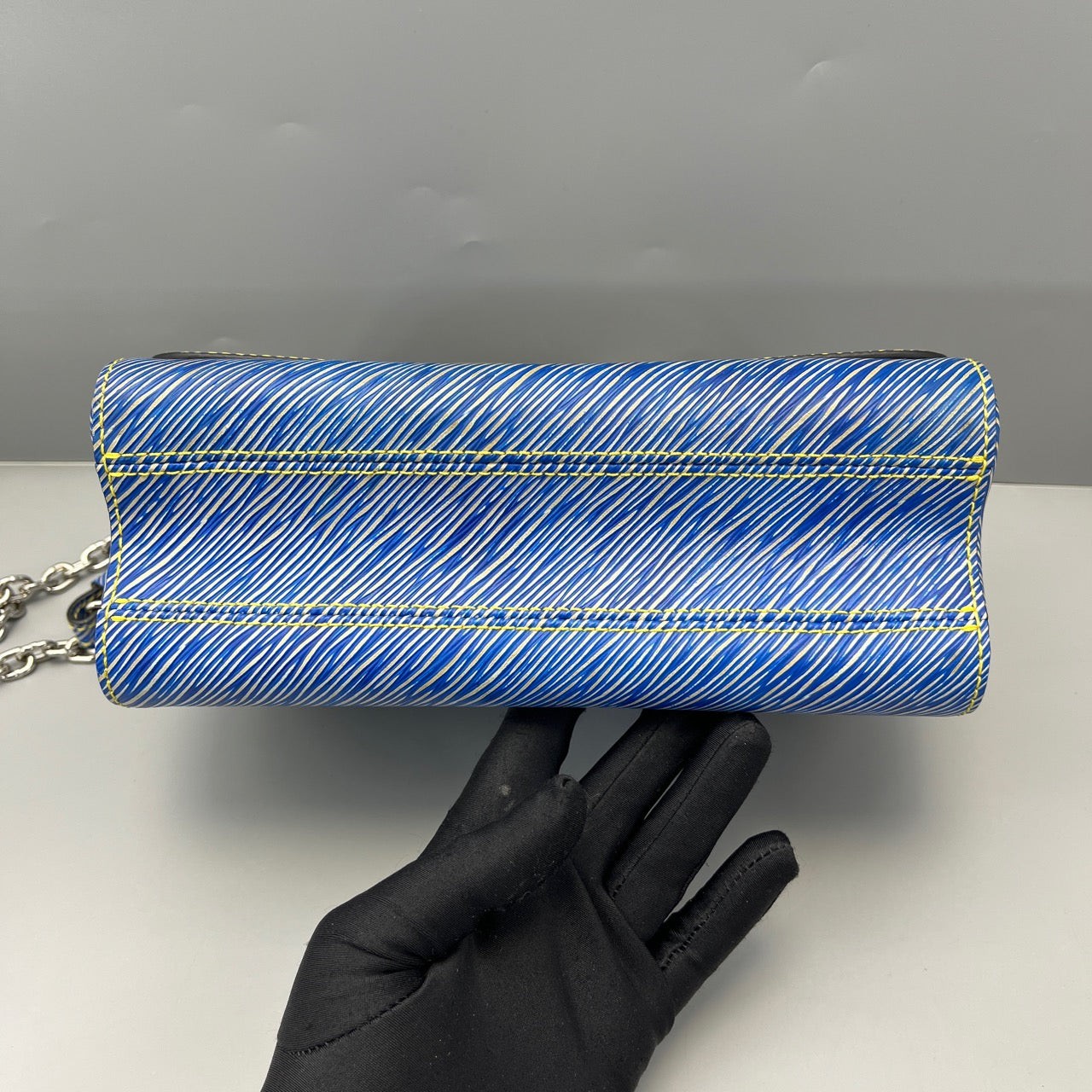 Louis Vuitton - Twist Medium - Epi leather - Blue - (medium)