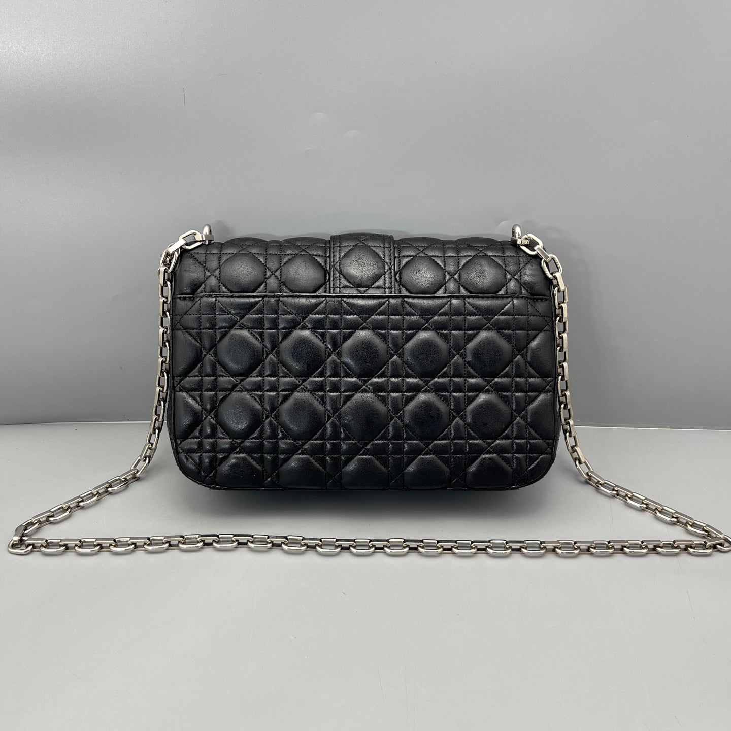 Dior - Quilted Flap Chain Bag - Leather - Black - (Medium)