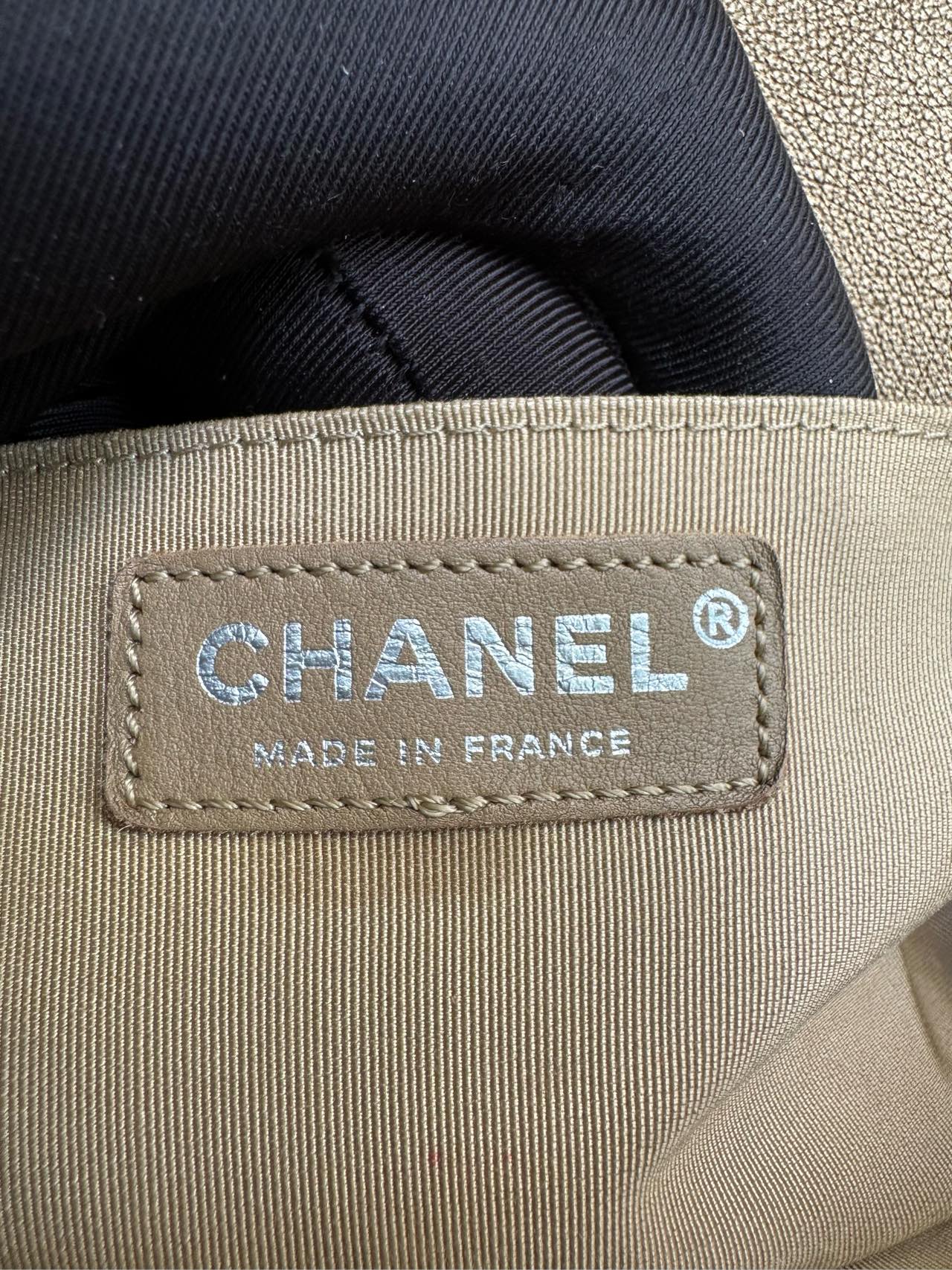 Chanel - Boy Chanel Medium Flap Bag - Grained leather - Gold - (Medium)
