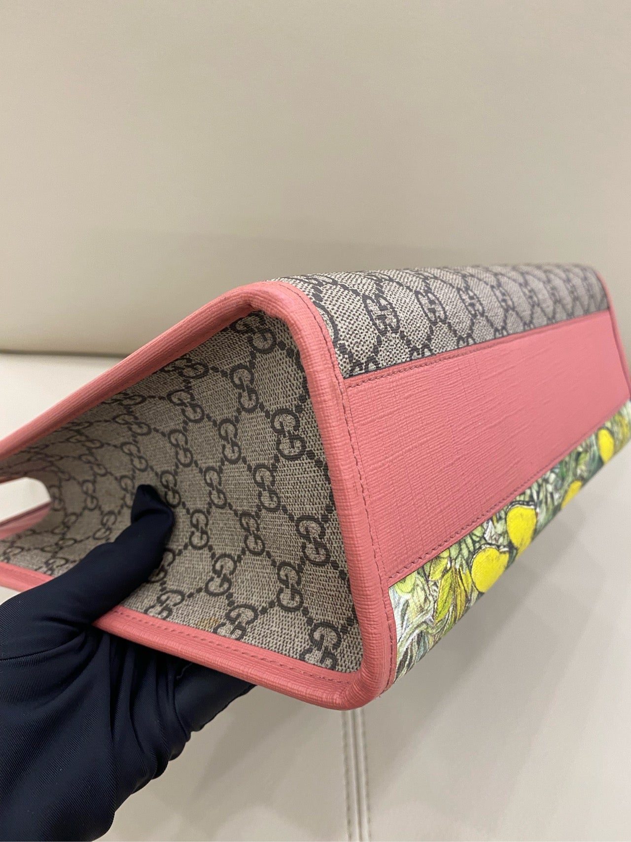 Gucci - Yuko Higuchi Cat and Rabbit Tote Bag - GG Supreme canvas with leather trim - Multicolour with Pink accents - (medium)